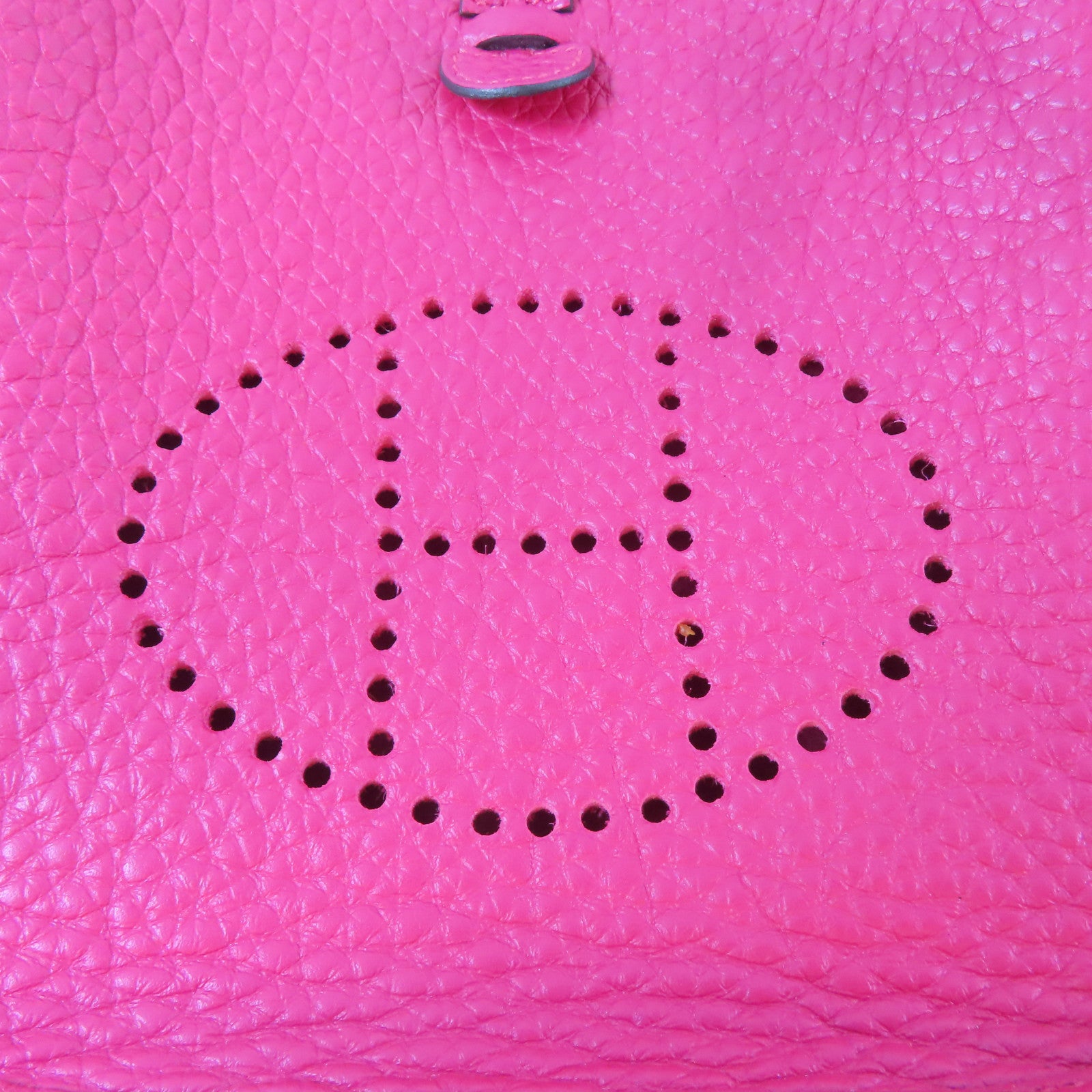 HERMES 【激減優惠】Taurillon Clemence皮革Evelyne TPM Shoulder Bag銀扣肩背袋粉紅色