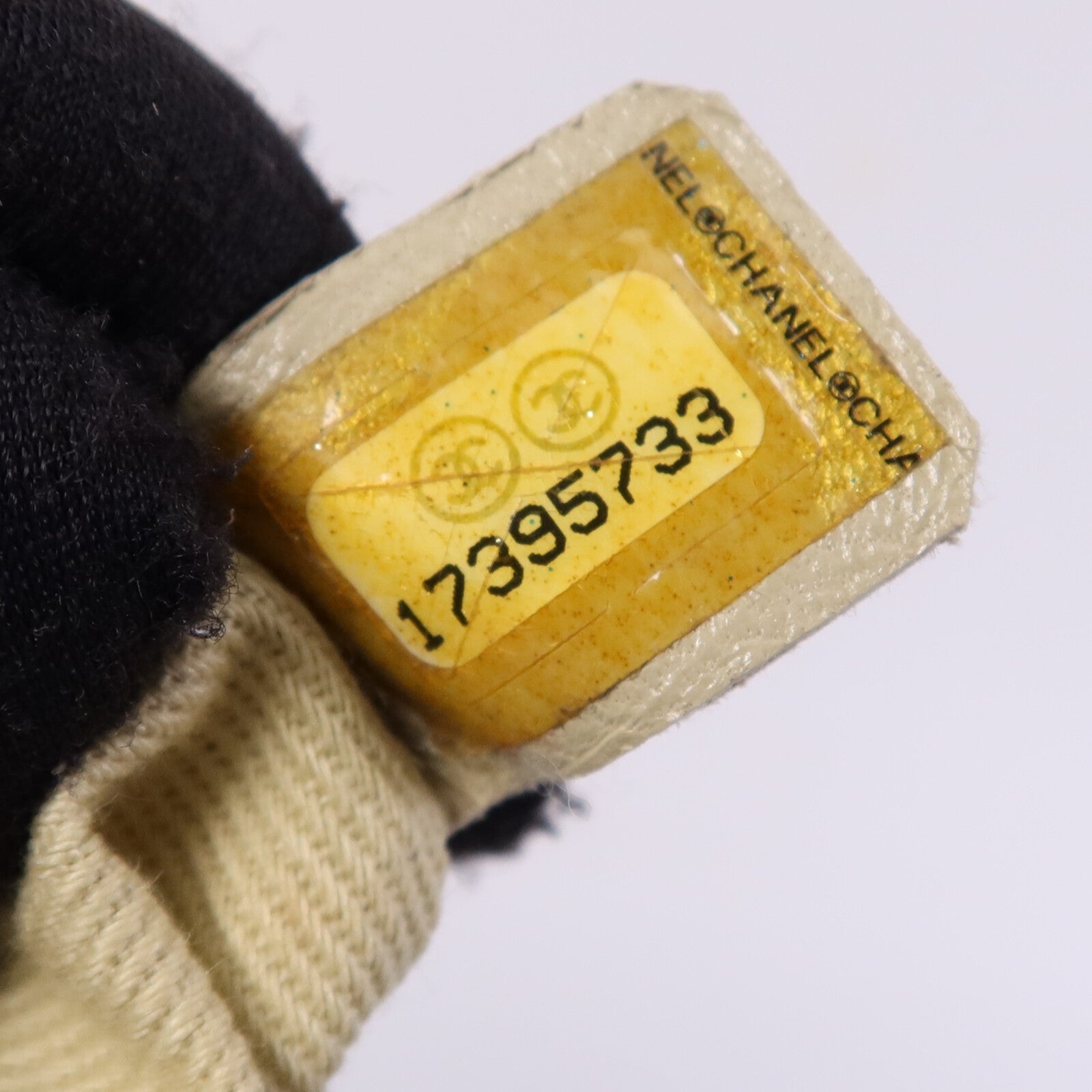 CHANEL 皮革Rita Dome Bag金扣鏈帶肩背袋