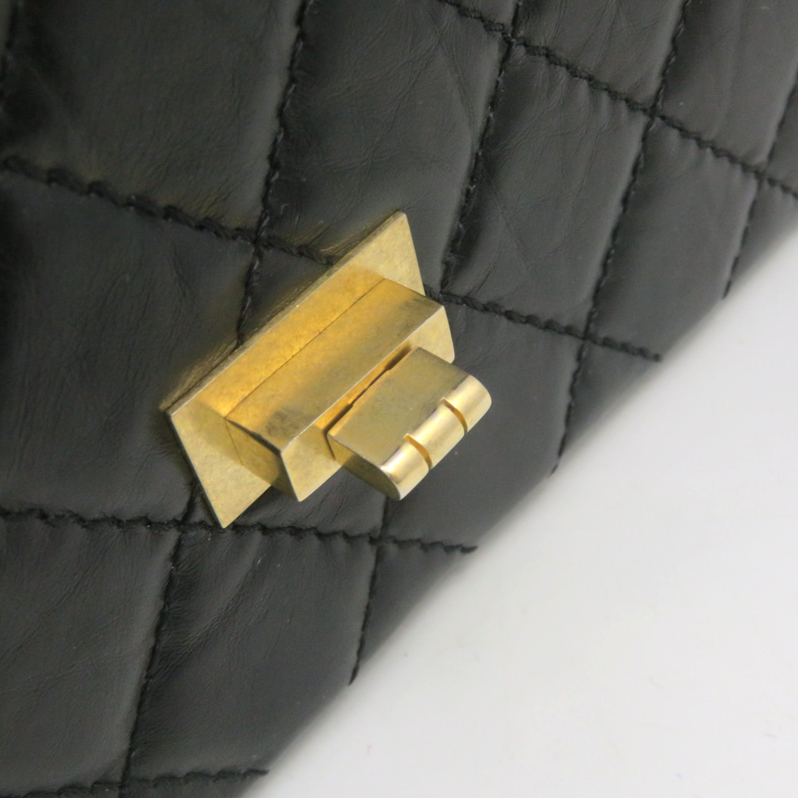 CHANEL 菱格牛皮皮革2.55 Chain Shoulder Bag金扣鏈帶肩背袋黑色
