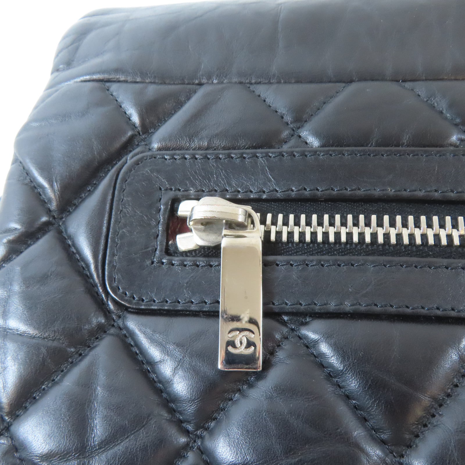 CHANEL 菱格尼龍Coco Cocoon Messenger Bag銀扣肩背袋黑色
