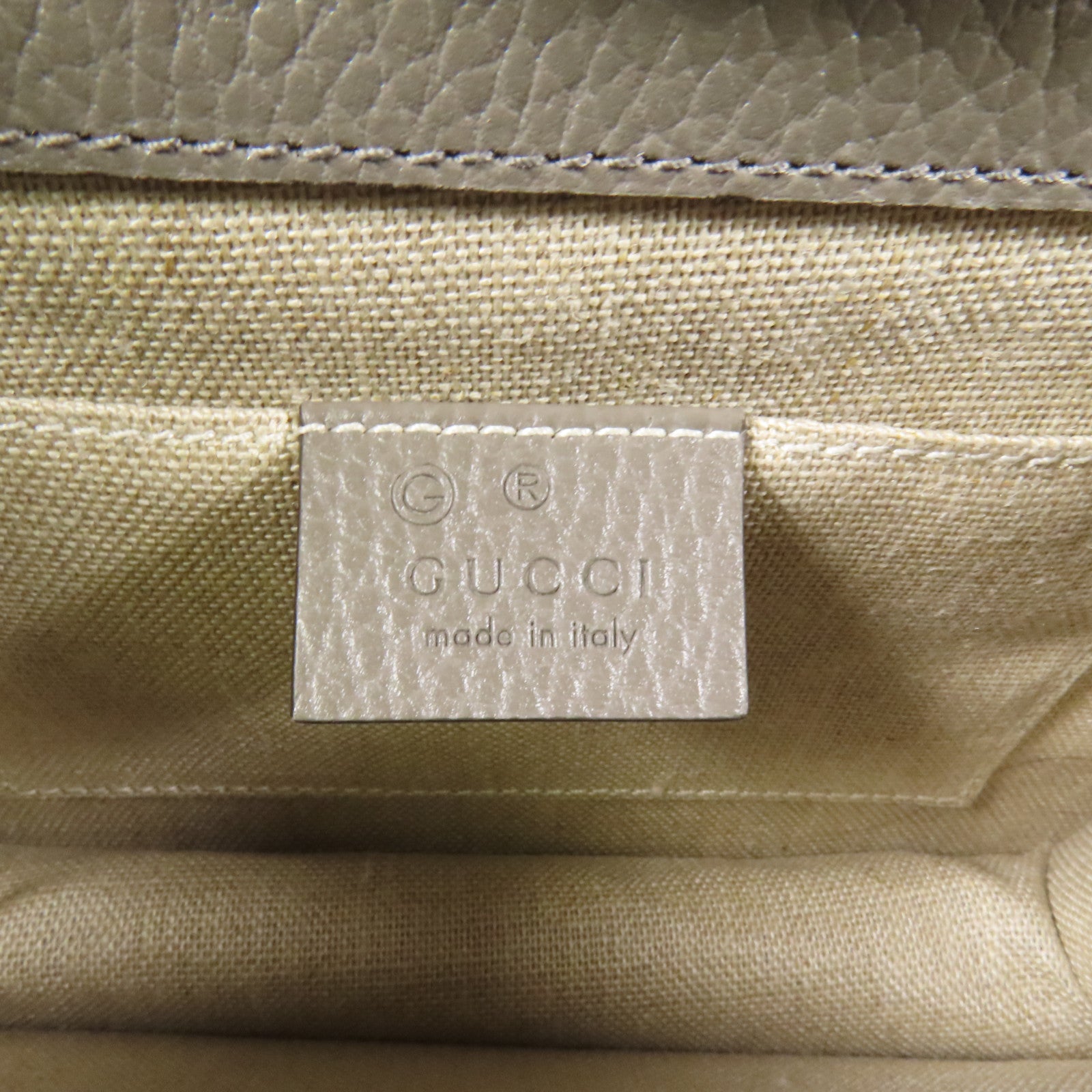 GUCCI 牛皮皮革Interlocking G金扣鏈帶肩背袋