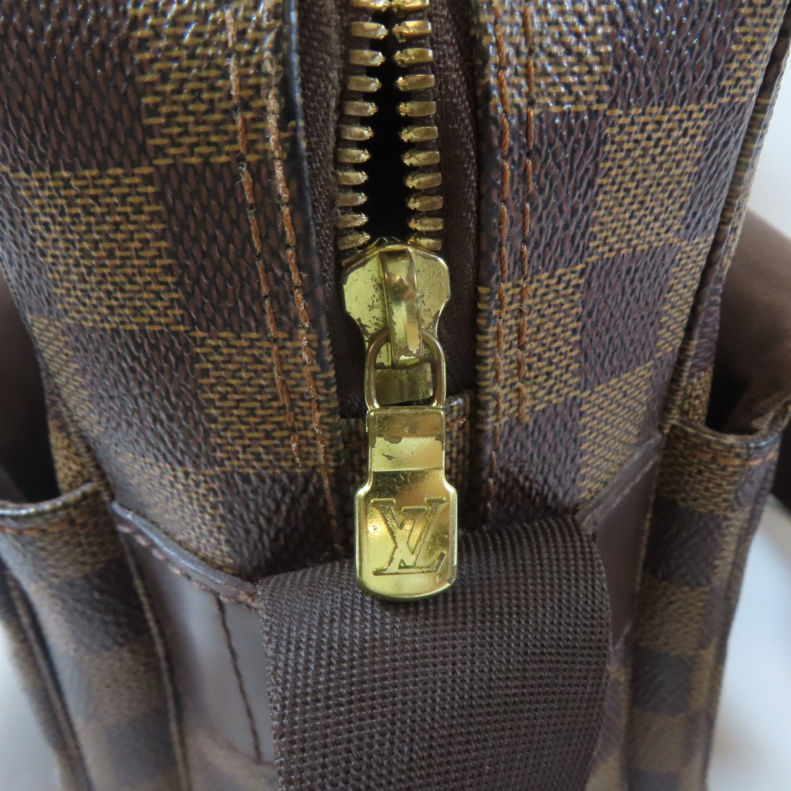 LOUIS VUITTON Damier Naviglio金扣肩背袋啡色