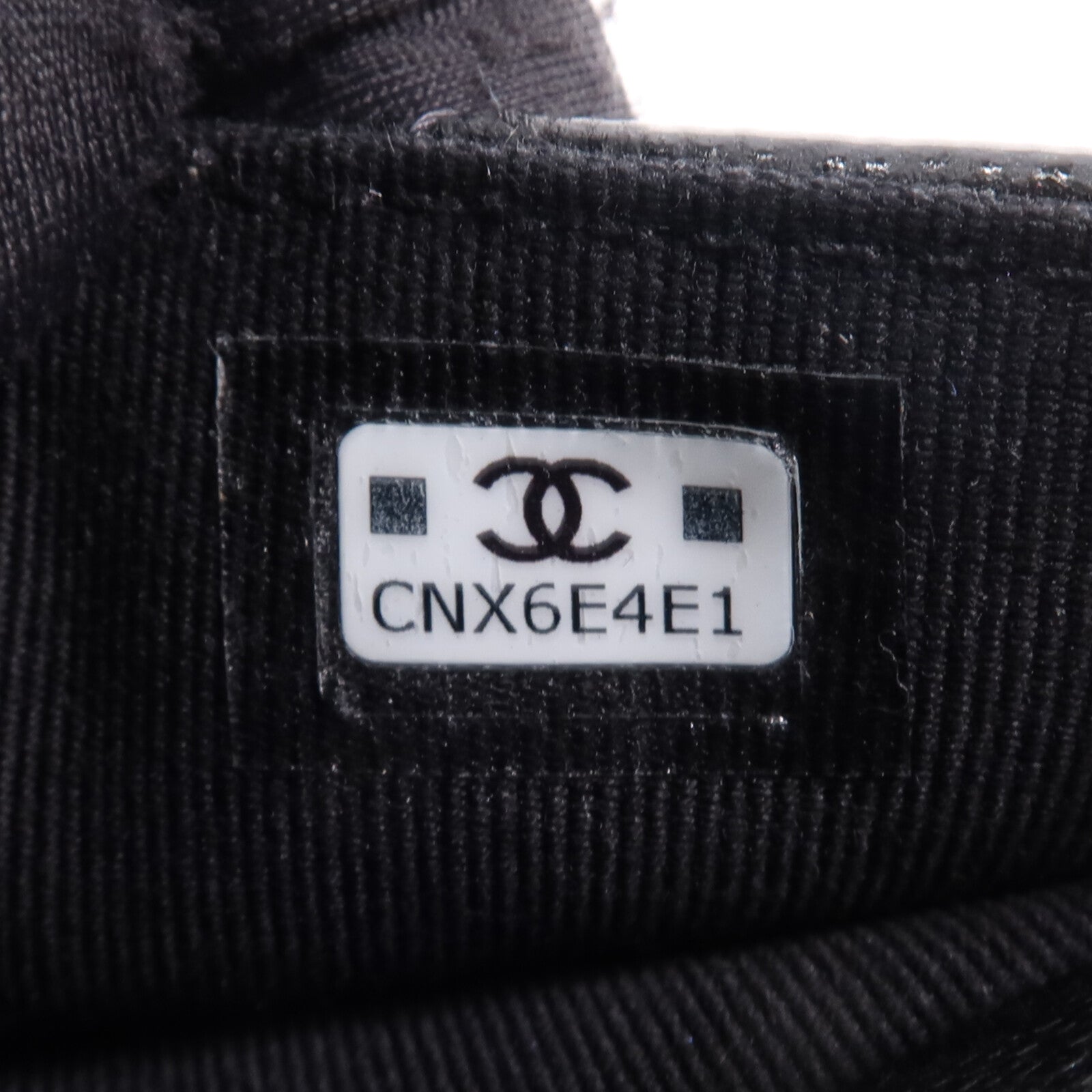 CHANEL 牛皮皮革Chain Shoulder Bag金扣鏈帶肩背袋