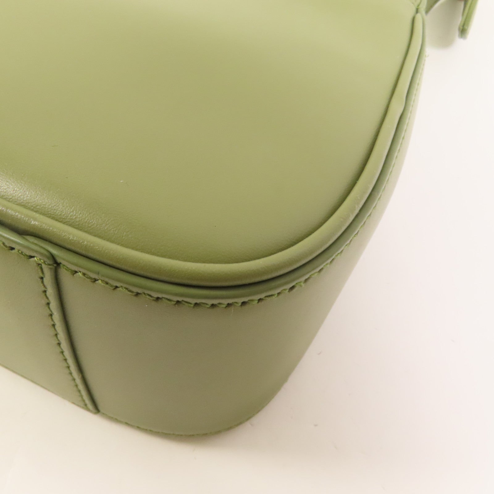 SAINT LAURENT 牛皮皮革Le 5 a 7 Hobo Bag肩背袋