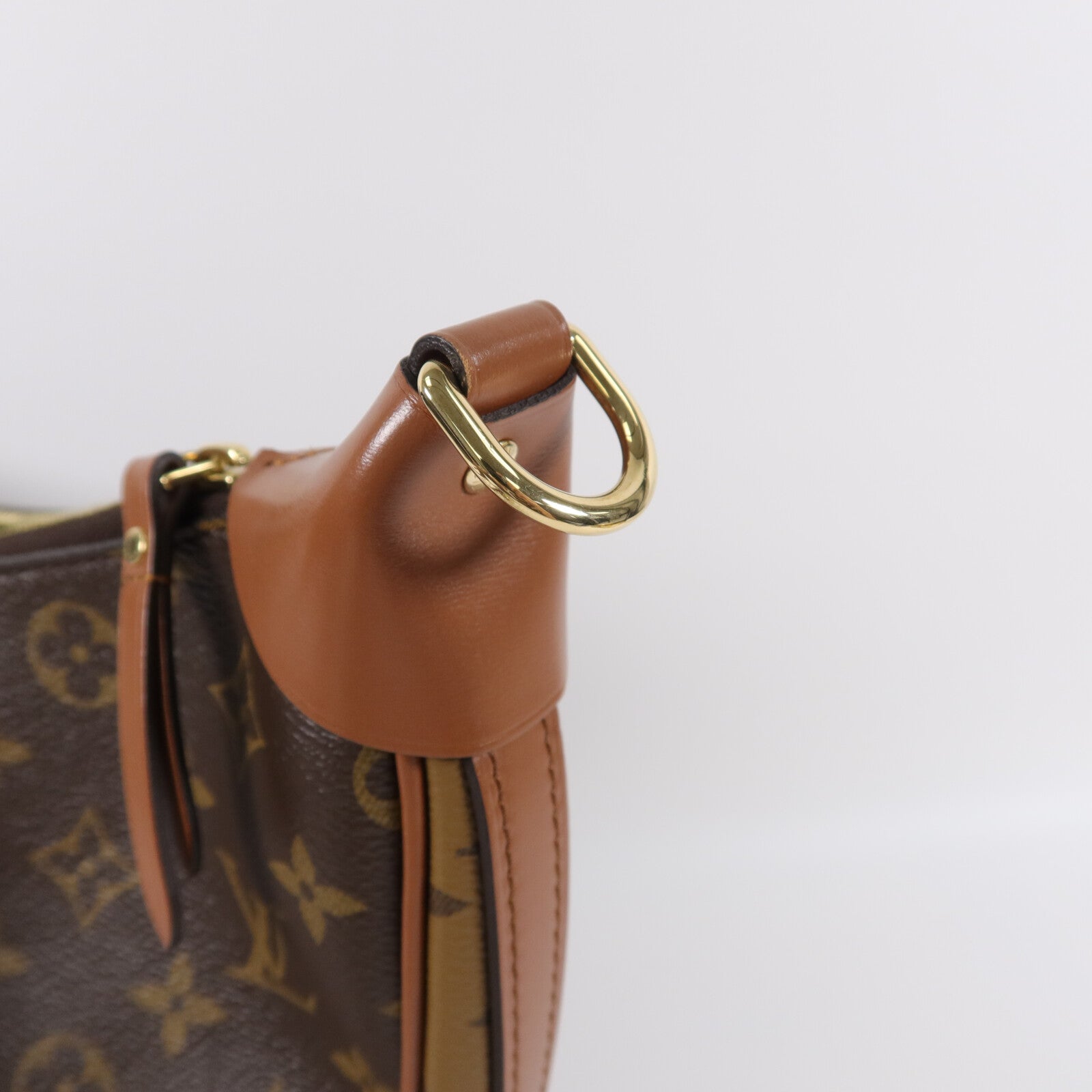LOUIS VUITTON Monogram Reverse Loop Hobo手挽肩背兩用袋