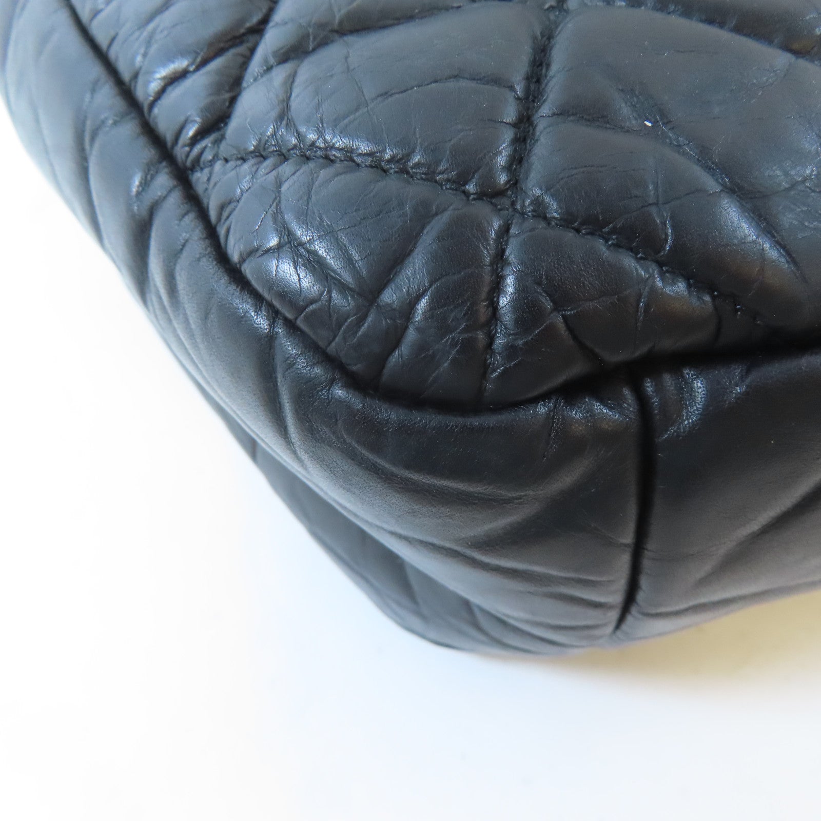 CHANEL 菱格尼龍Coco Cocoon Messenger Bag銀扣肩背袋黑色