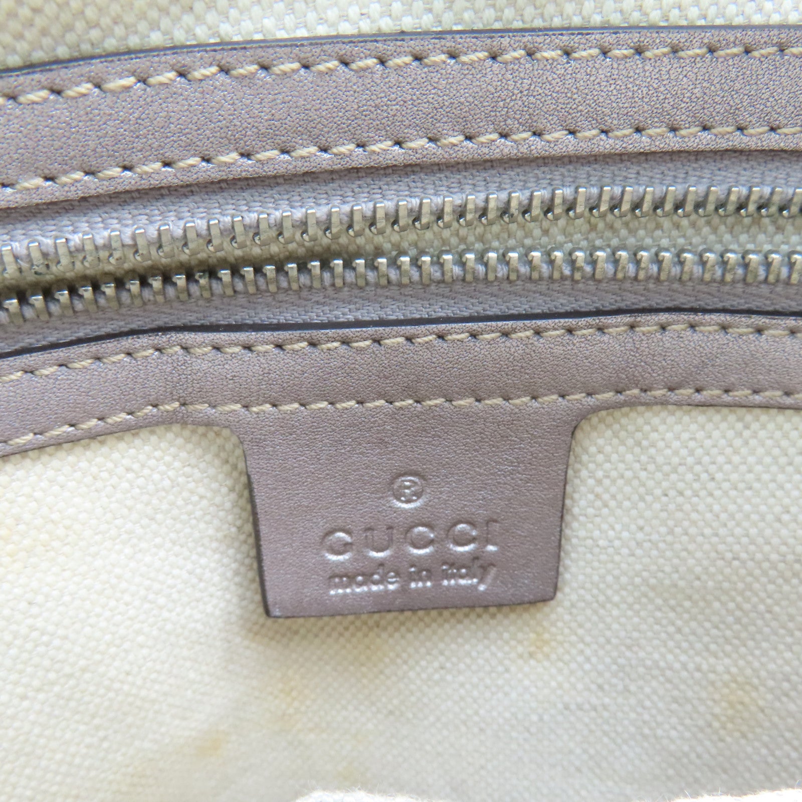 GUCCI 【清倉大減價】牛皮皮革Shoulder Bag肩背袋銀淺紫紅色