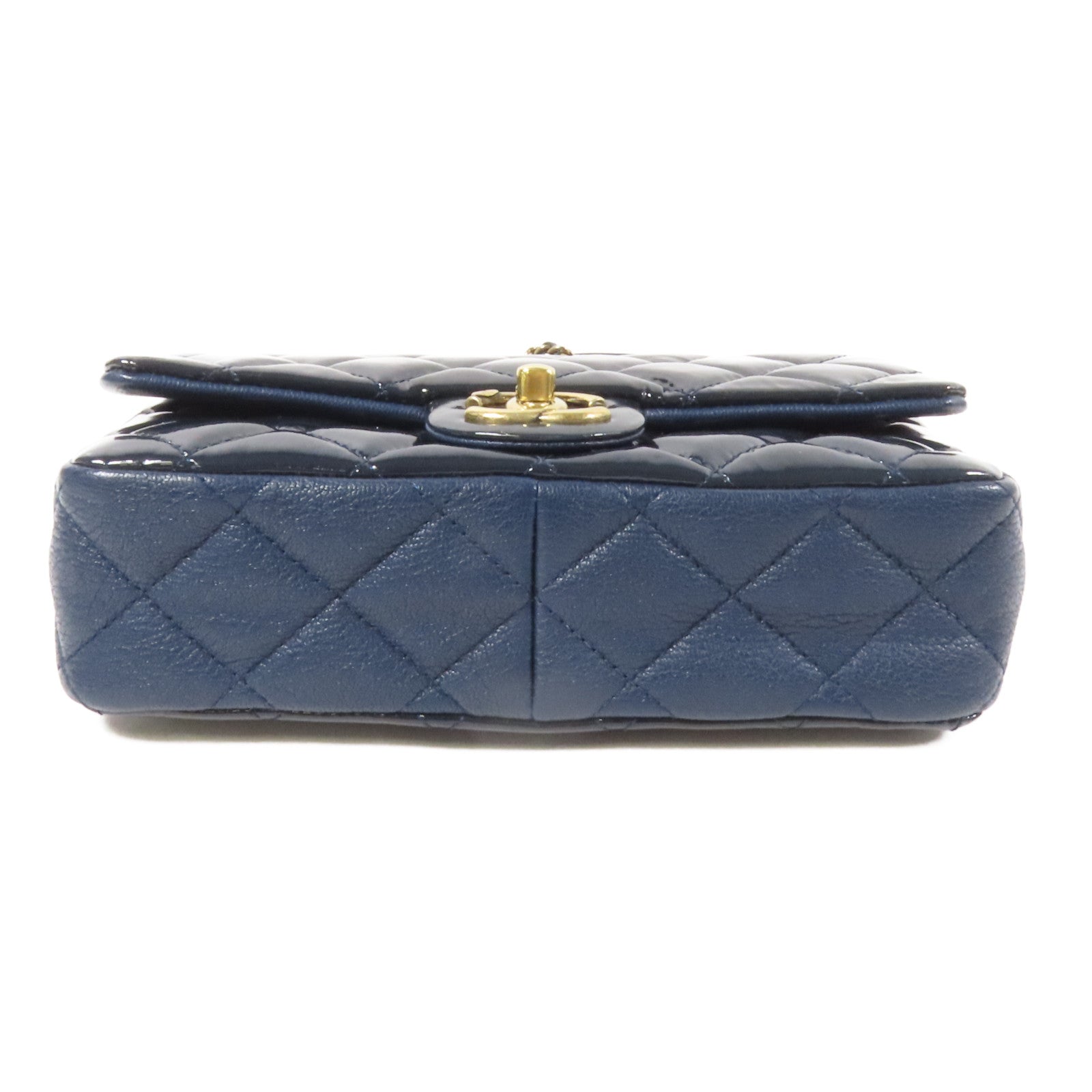 CHANEL 漆皮皮革Chain Shoulder金扣肩背袋