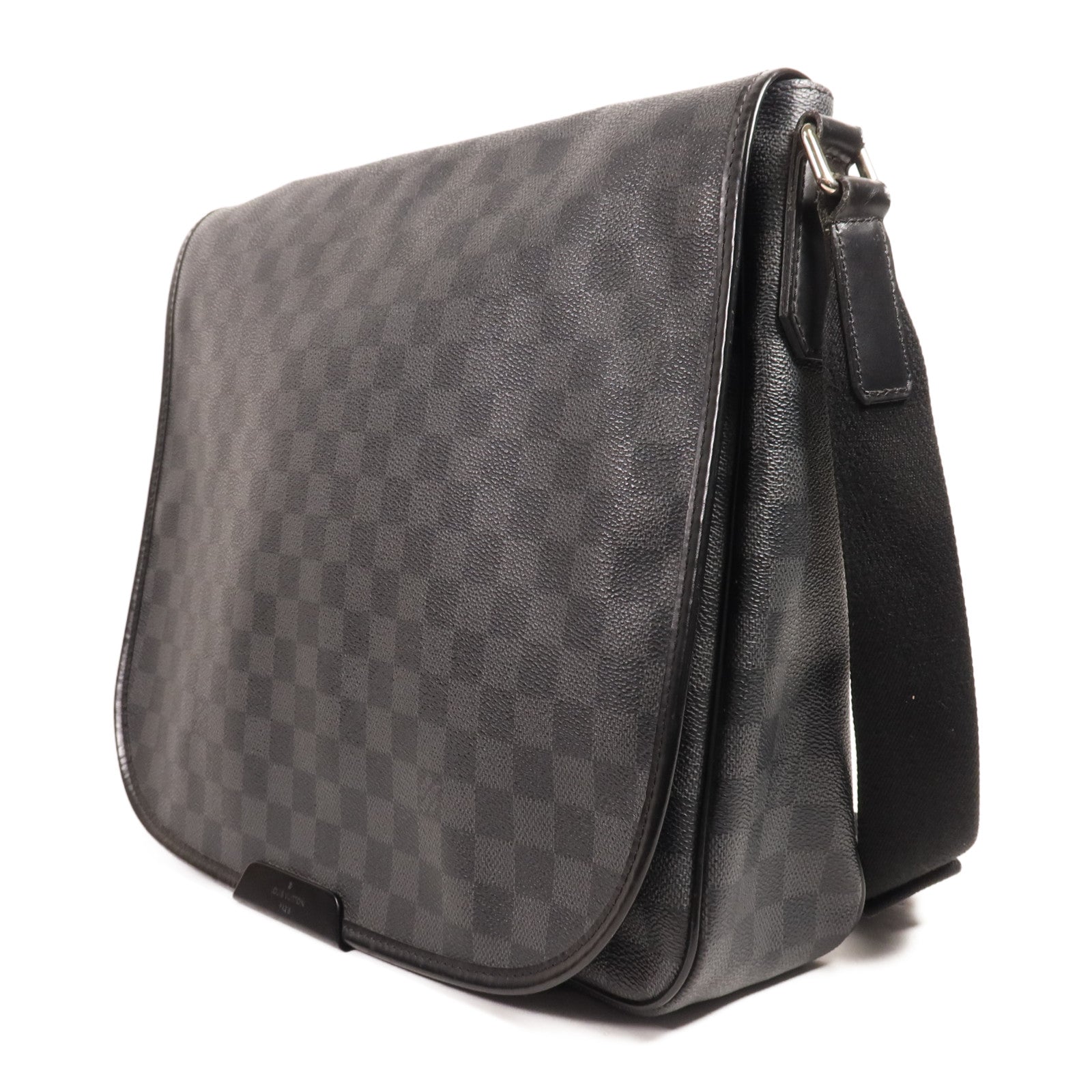 LOUIS VUITTON Damier Graphite Daniel GM銀扣肩背袋