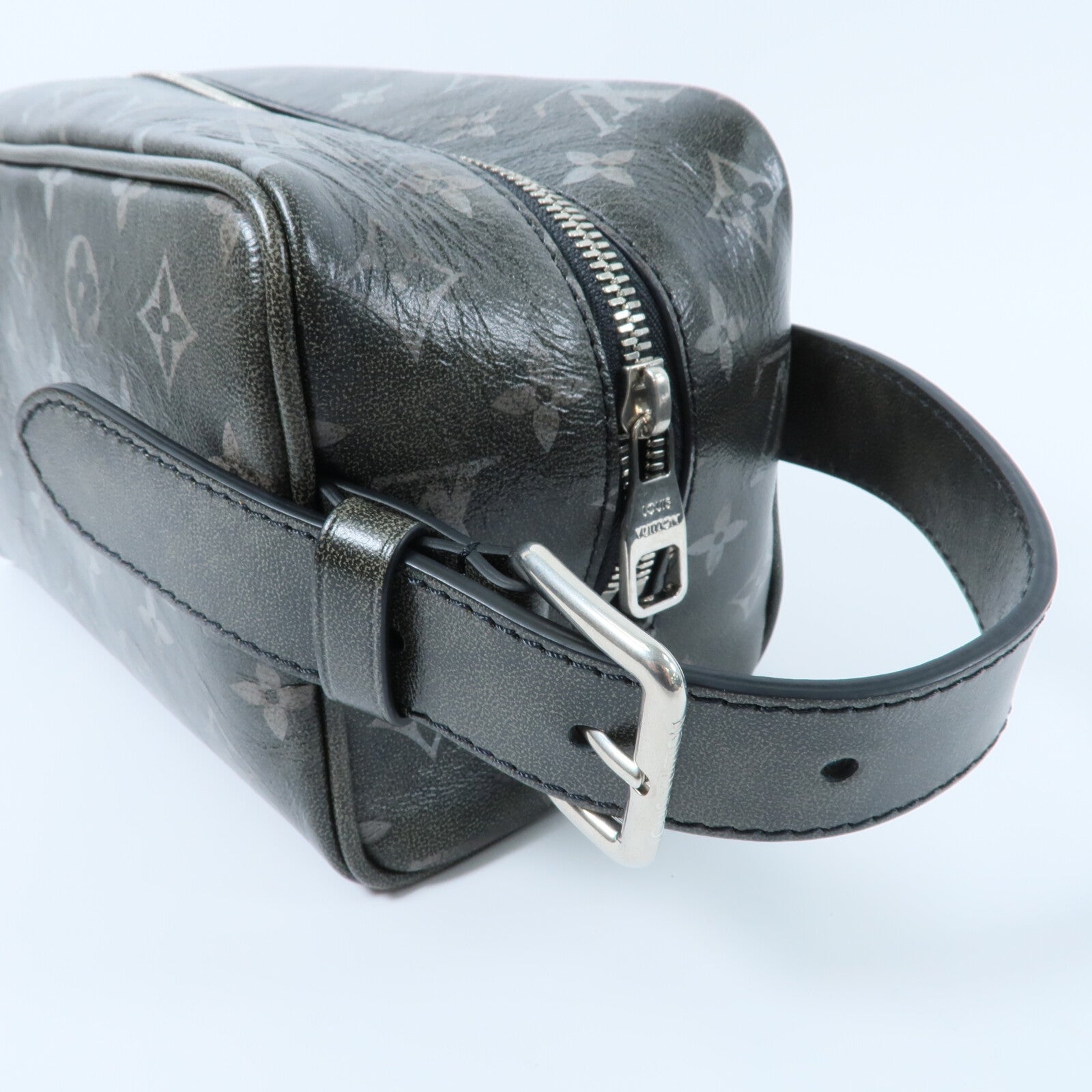LOUIS VUITTON Monogram Locker Dopp Kit手拿包