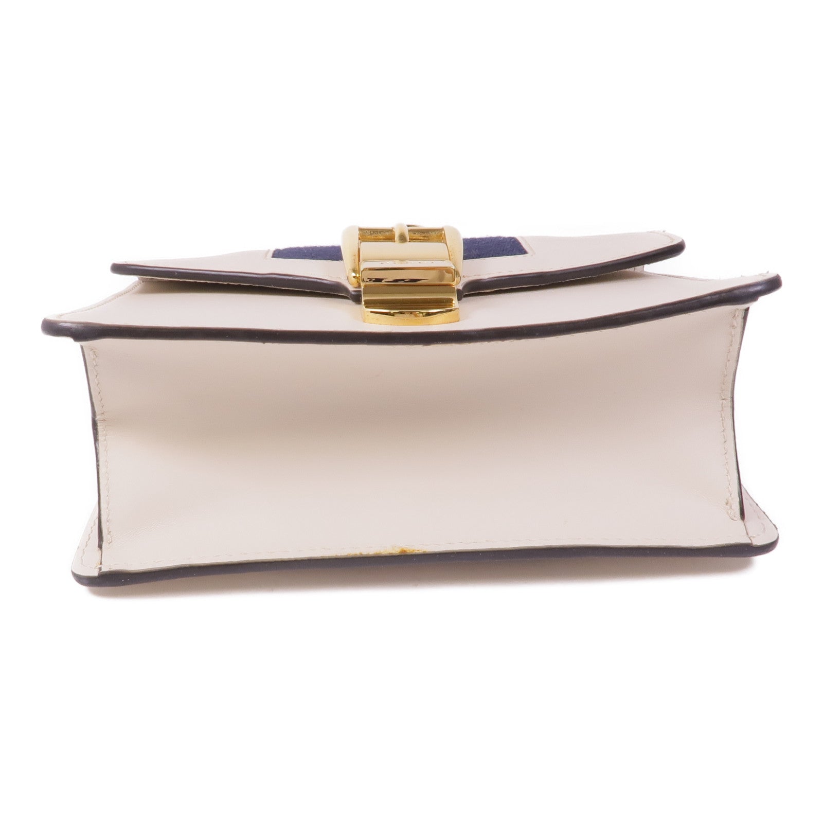 GUCCI 皮革Sylvie金扣鏈帶肩背袋