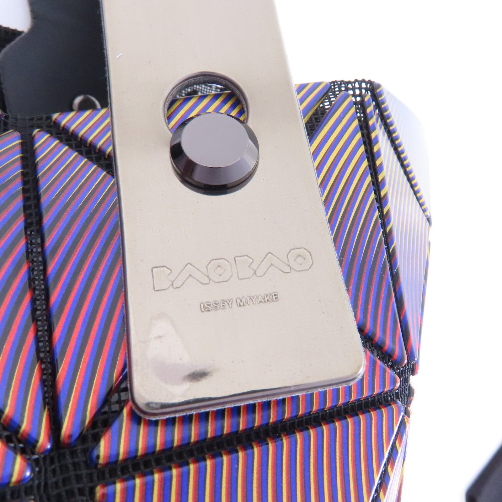 ISSEY MIYAKE PVC ISSEY MIYAKE Bao Bao銀扣手挽袋紫色