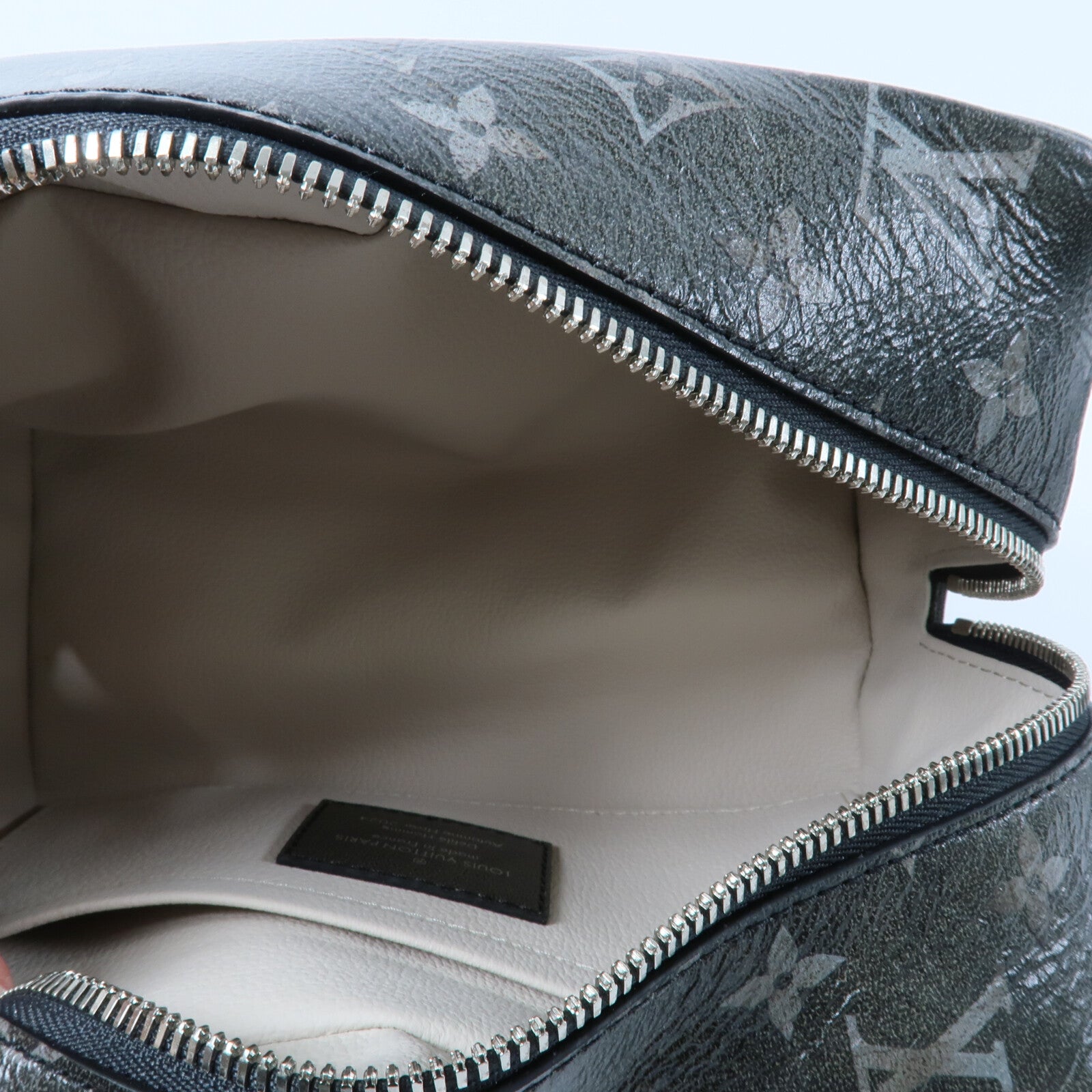 LOUIS VUITTON Monogram Locker Dopp Kit手拿包