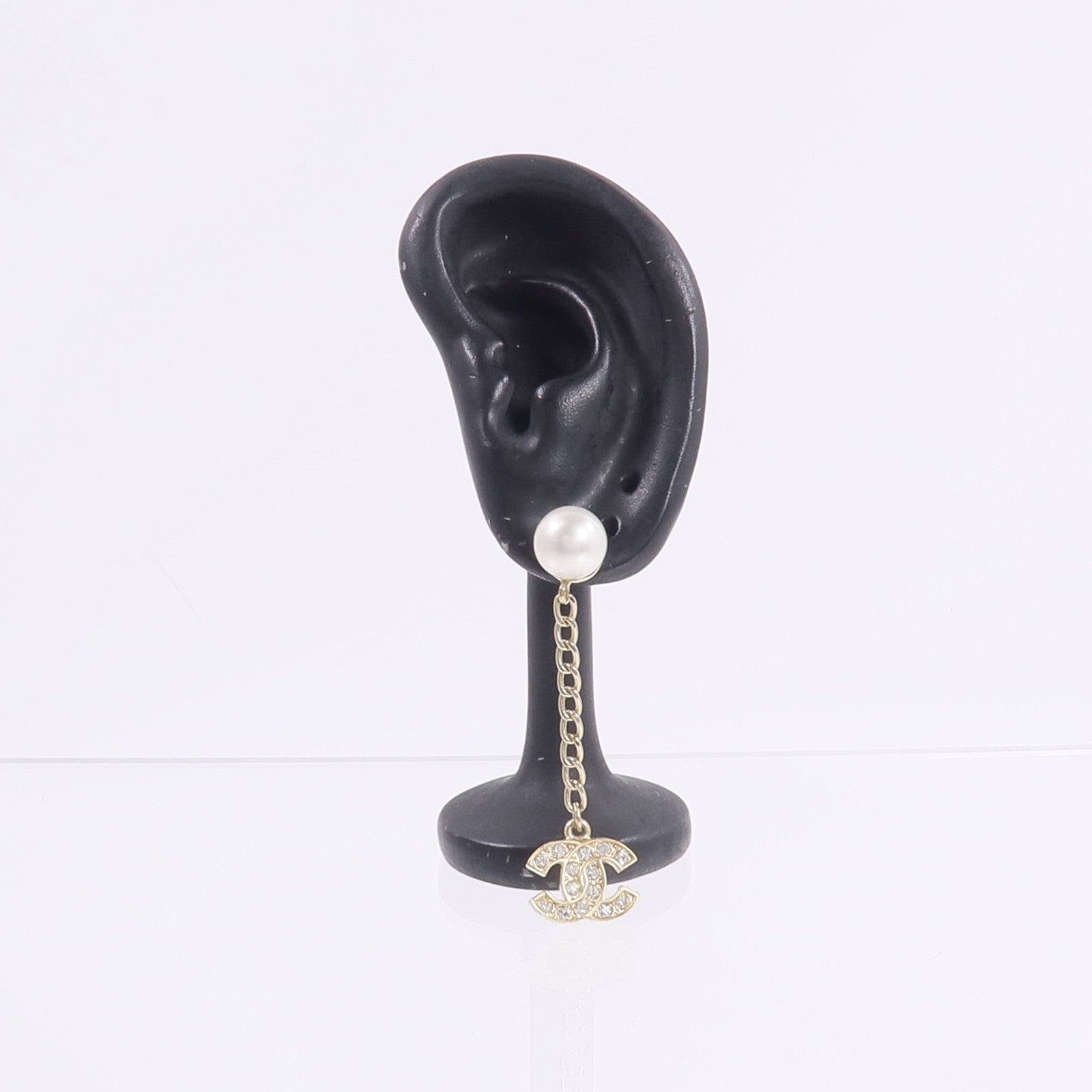 CHANEL 金屬CC Crystal Dangle Piercing Earrings耳環