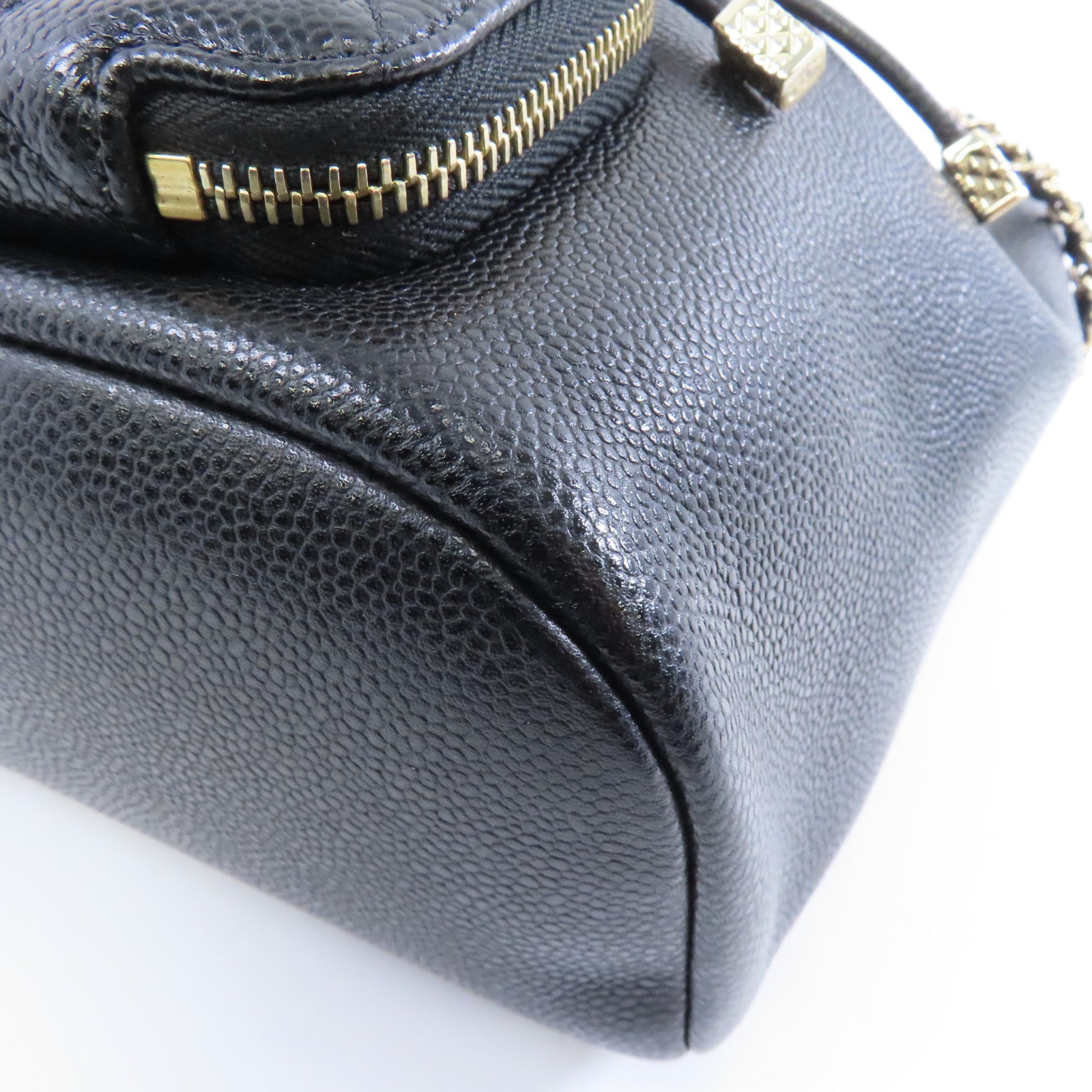 CHANEL Caviar皮革Affinity Bucket金扣鏈帶肩背袋黑色