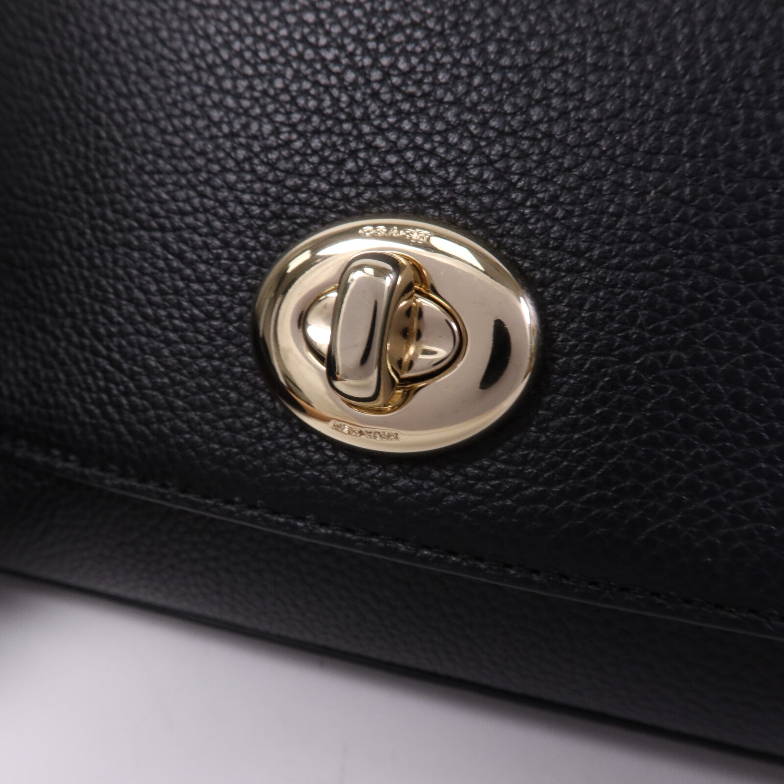 COACH 牛皮皮革Shoulder Bag金扣肩背袋