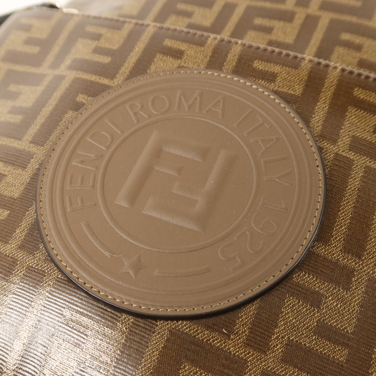 FENDI 塗層帆布Rucksack銀扣背包