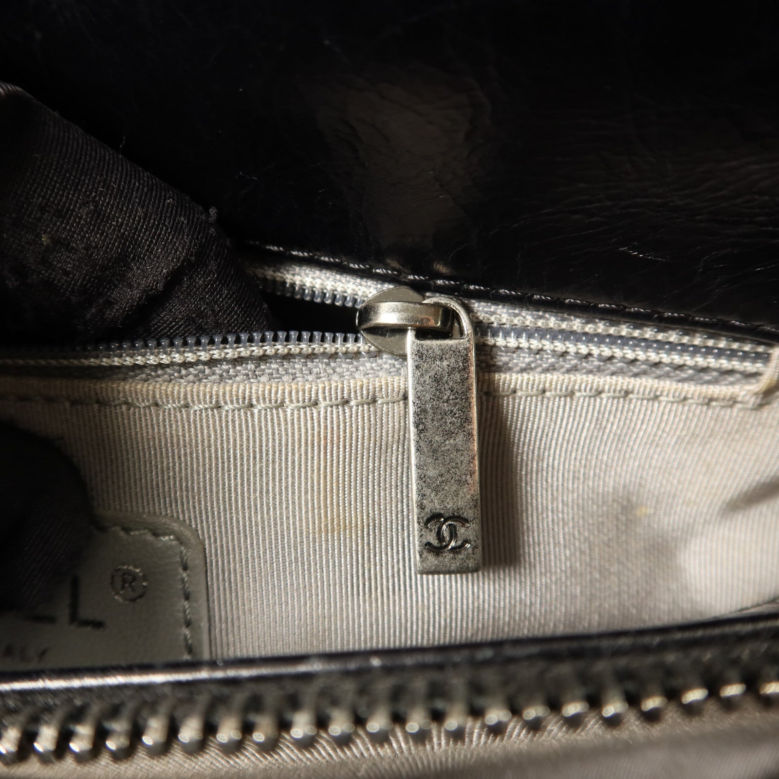 CHANEL 牛皮皮革Chain Shoulder鏈帶肩背袋