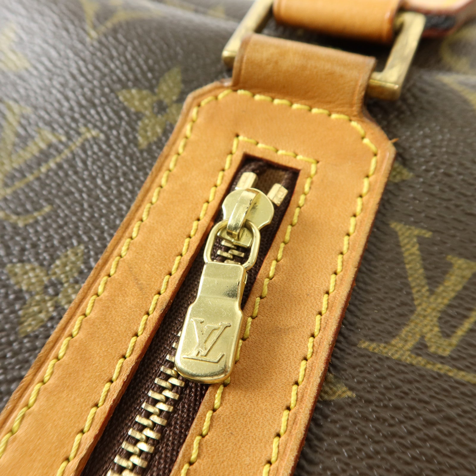 LOUIS VUITTON 【激減優惠】Monogram Sac Bosphore金扣手挽肩背兩用袋