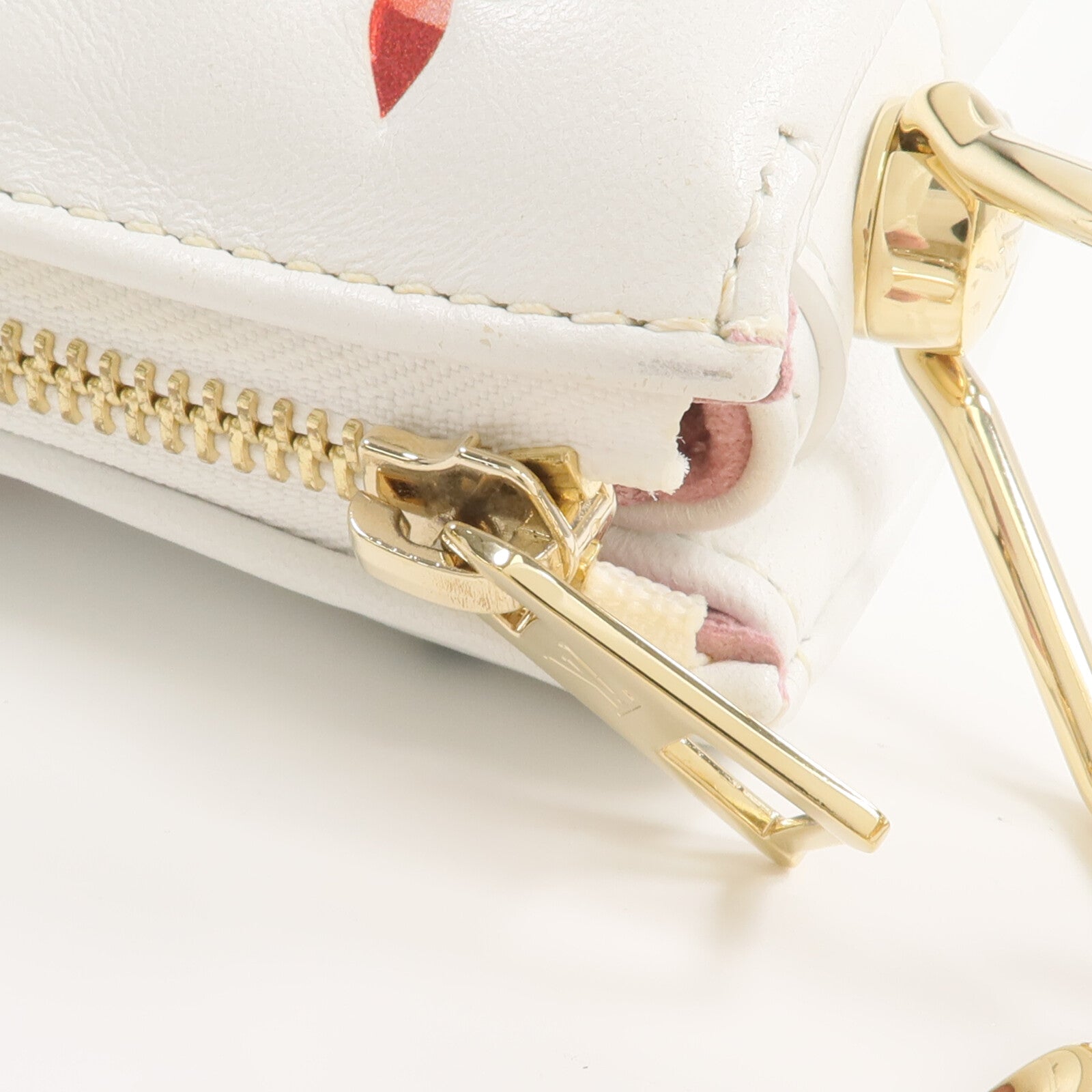 LOUIS VUITTON 羊皮皮革Coussin PM金扣手挽肩背兩用袋