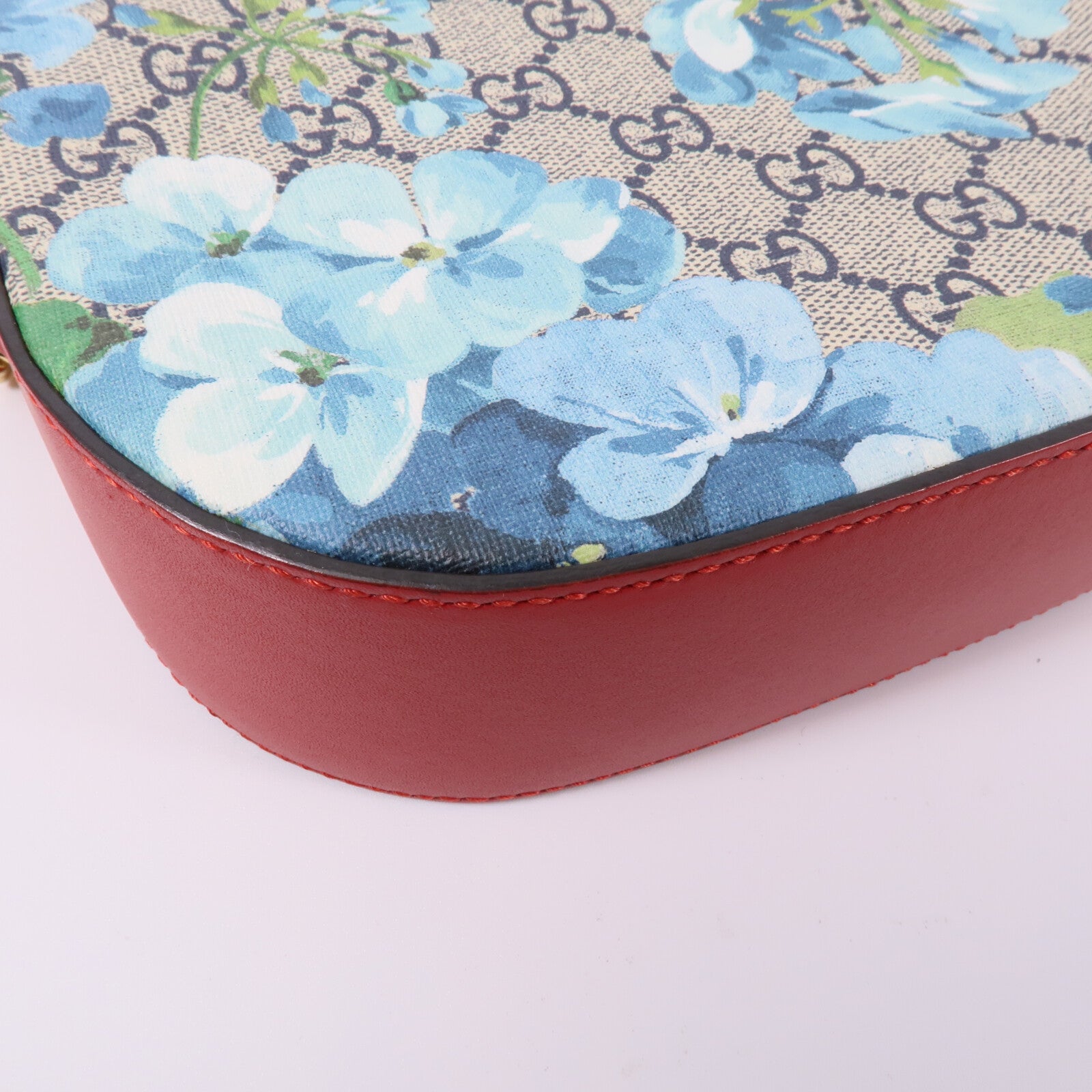 GUCCI 塗層帆布GG Supreme Blooms鏈帶肩背袋