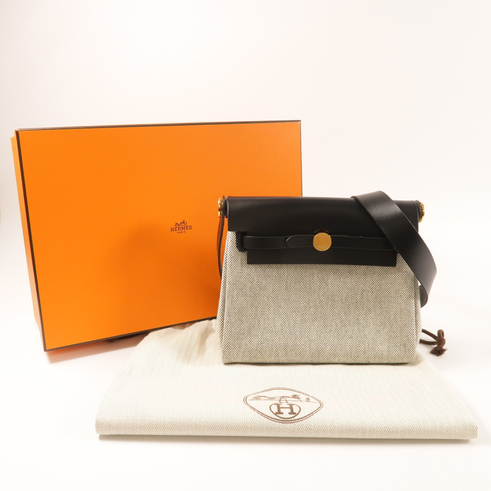 HERMES 帆布Mini Herbag金扣肩背袋