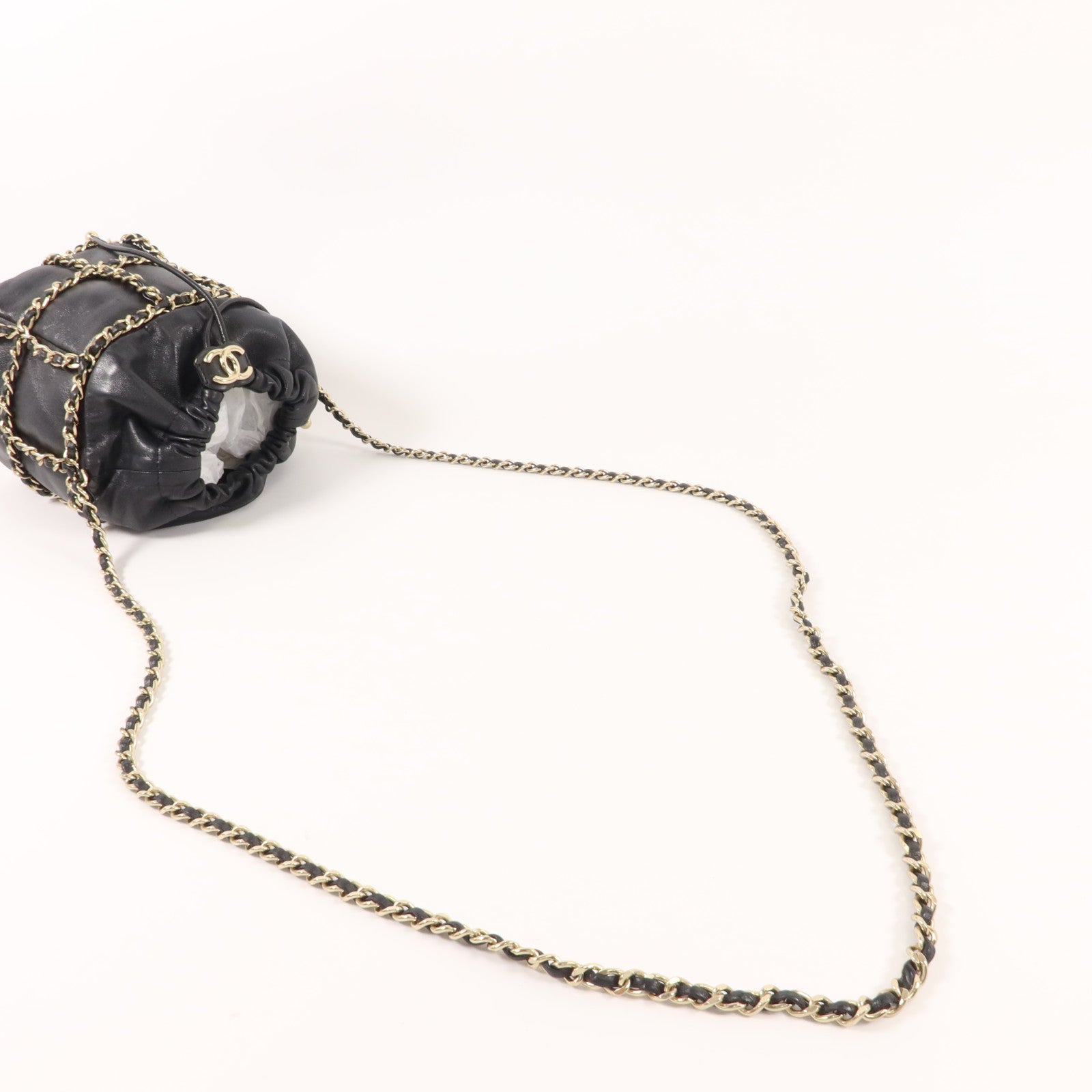 CHANEL 羊皮皮革Drawstring Chain Shoulder鏈帶肩背袋