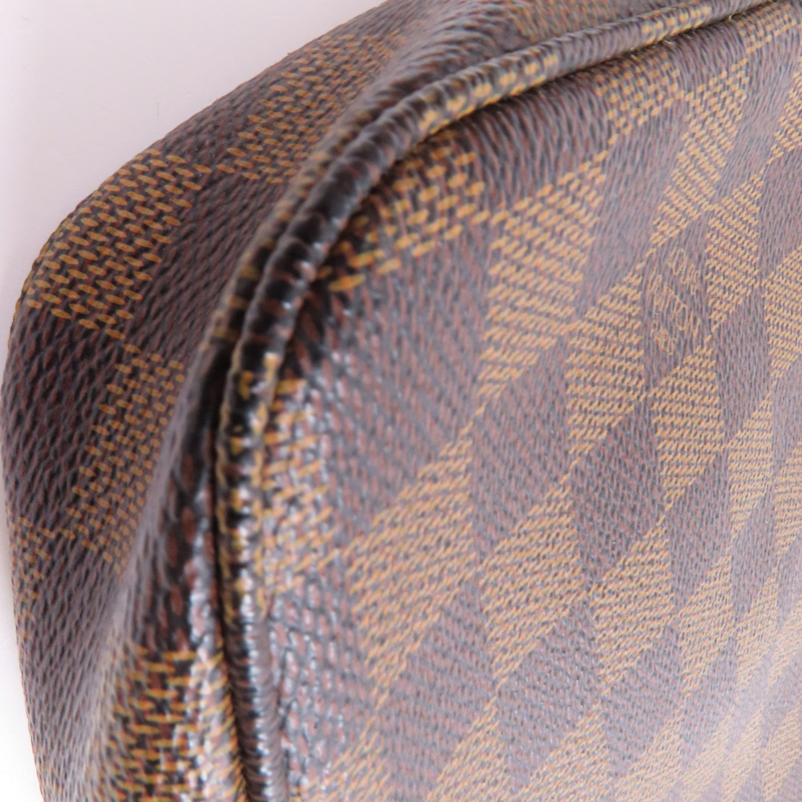 LOUIS VUITTON Damier Pochette Accessoires金扣手挽袋