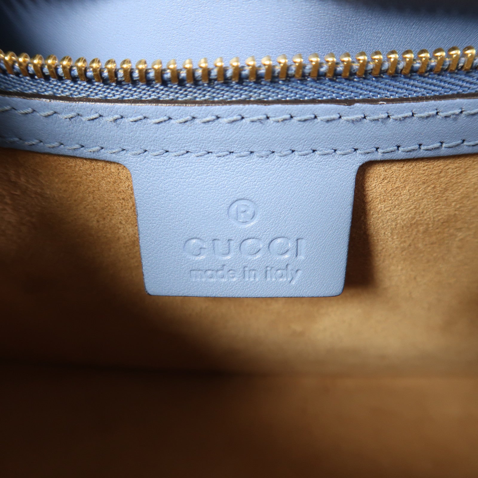 GUCCI 牛皮皮革Sylvie金扣肩背袋