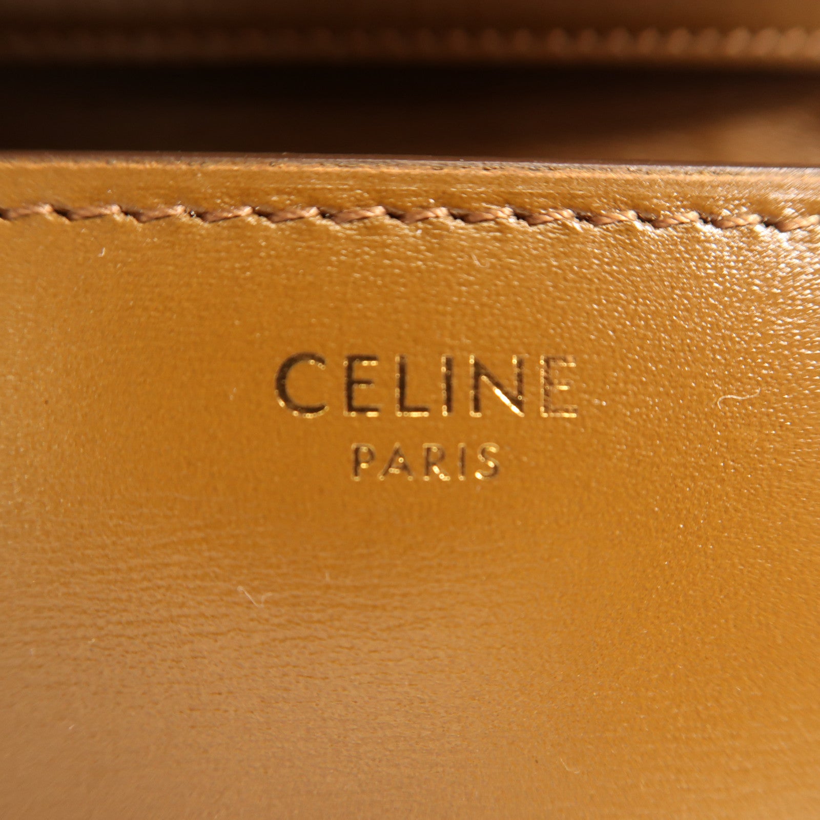 CELINE 牛皮皮革Teen Classic Box金扣肩背袋
