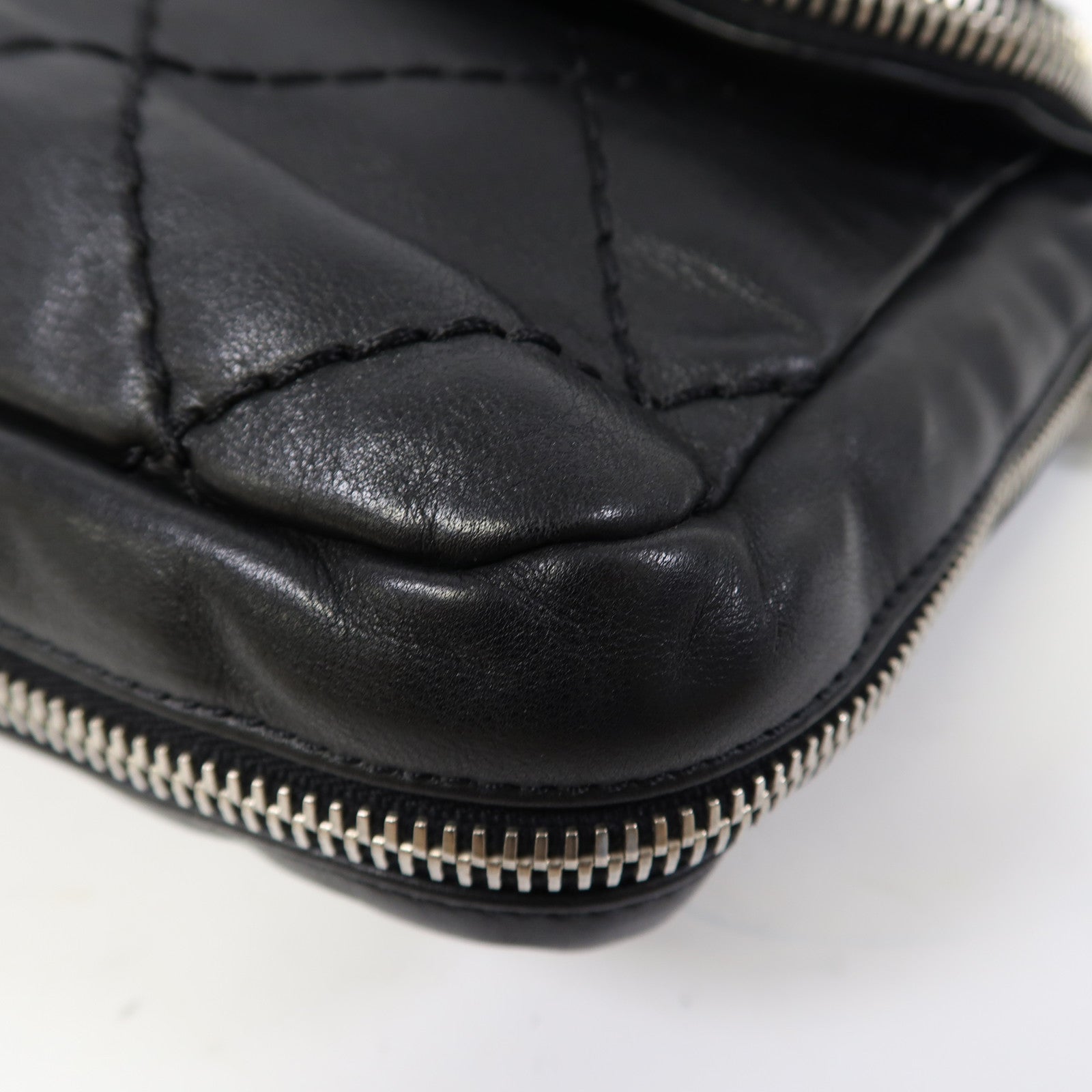 CHANEL 牛皮皮革Shoulder Bag銀扣肩背袋黑色
