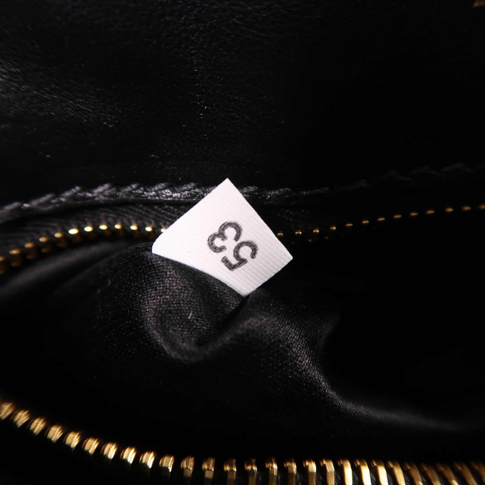 Miu Miu 皮革Chain Shoulder Bag鏈帶肩背袋