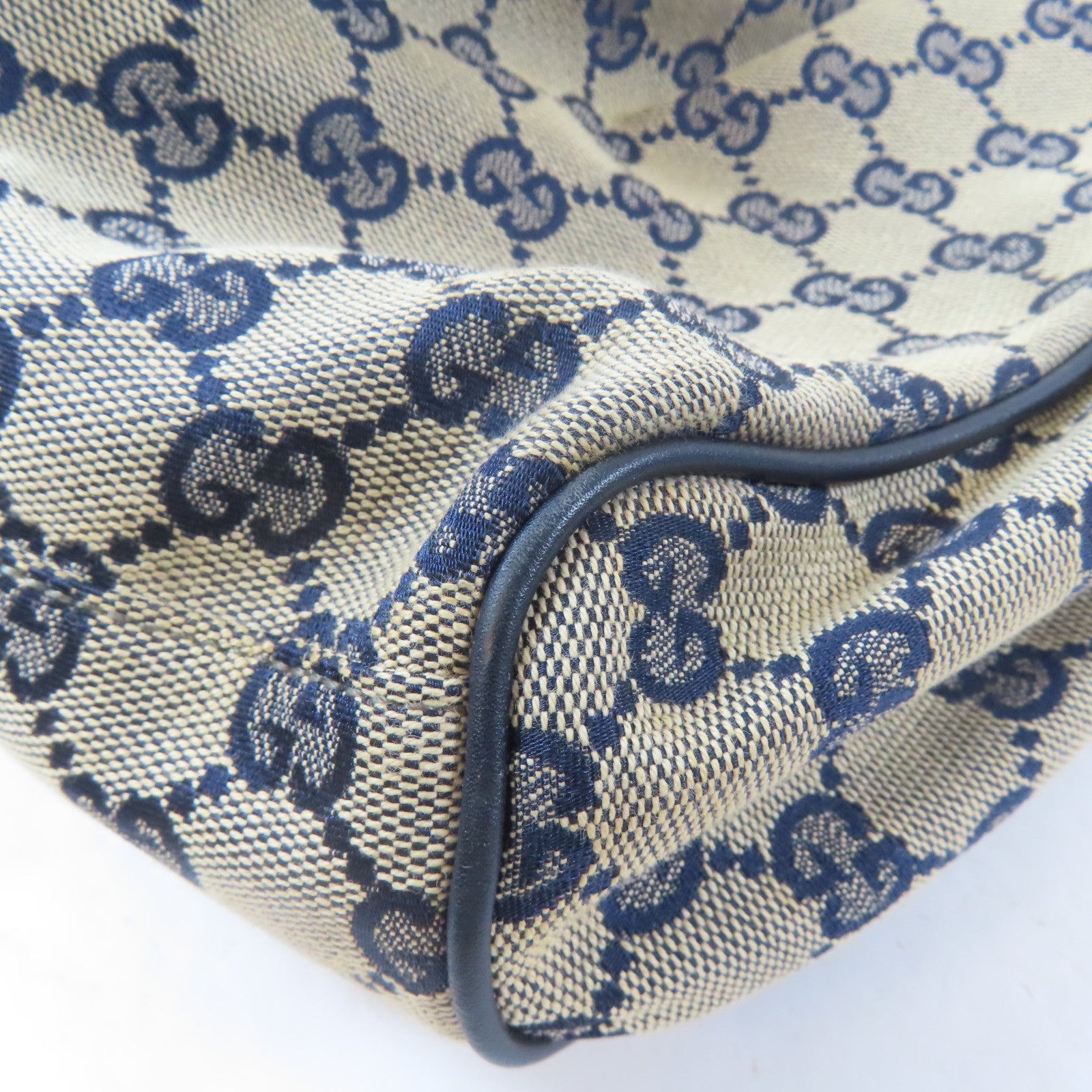 GUCCI 【激減優惠】帆布GG Sukey Canvas Handbag金扣肩背袋啡色/藍色