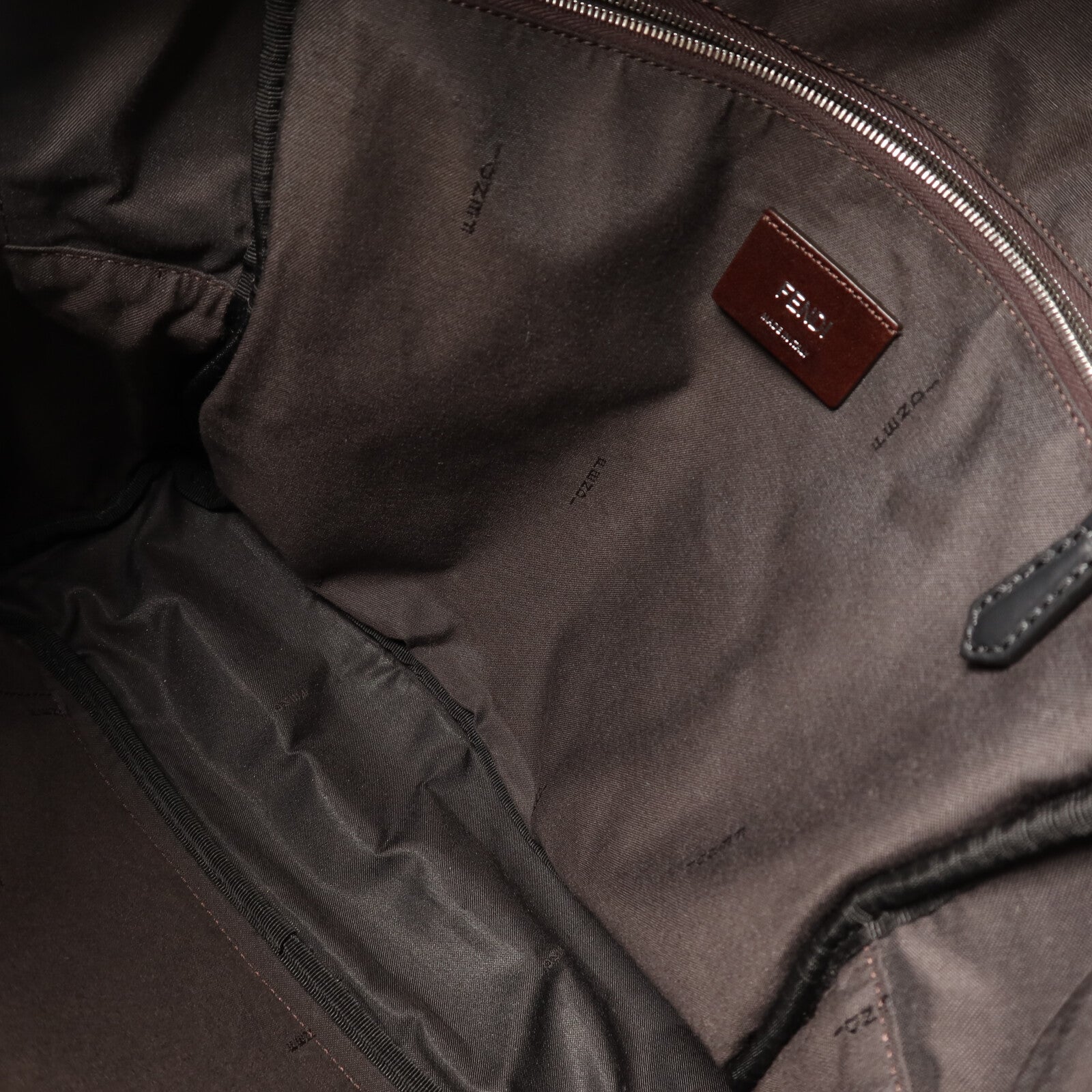 FENDI 塗層帆布Rucksack銀扣背包