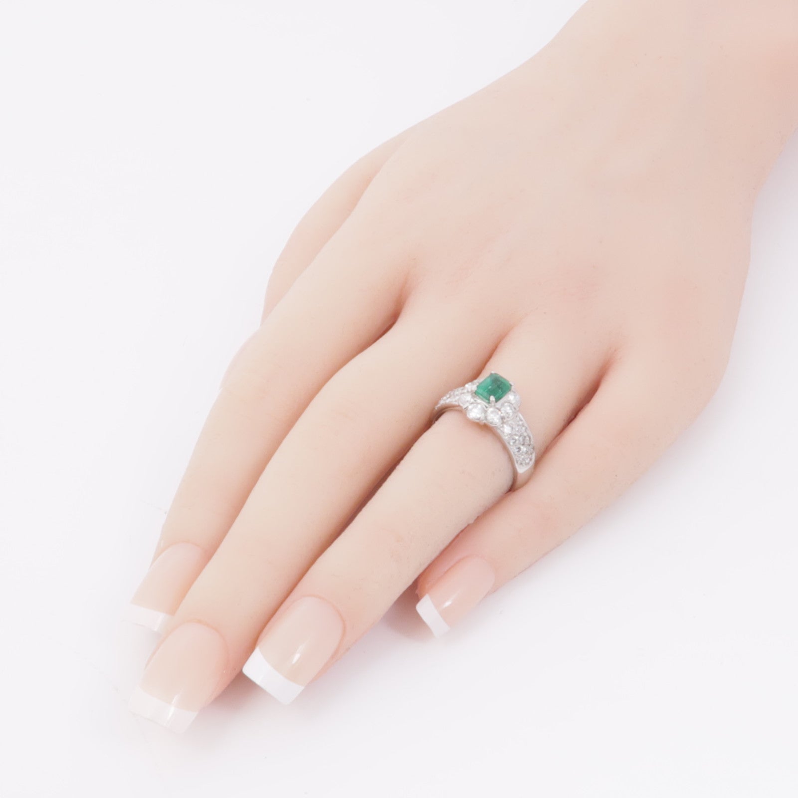 JEWELRY 【激減優惠】PT900鉑金Emerald Ring綠寶石/鑽石戒指US#6.5