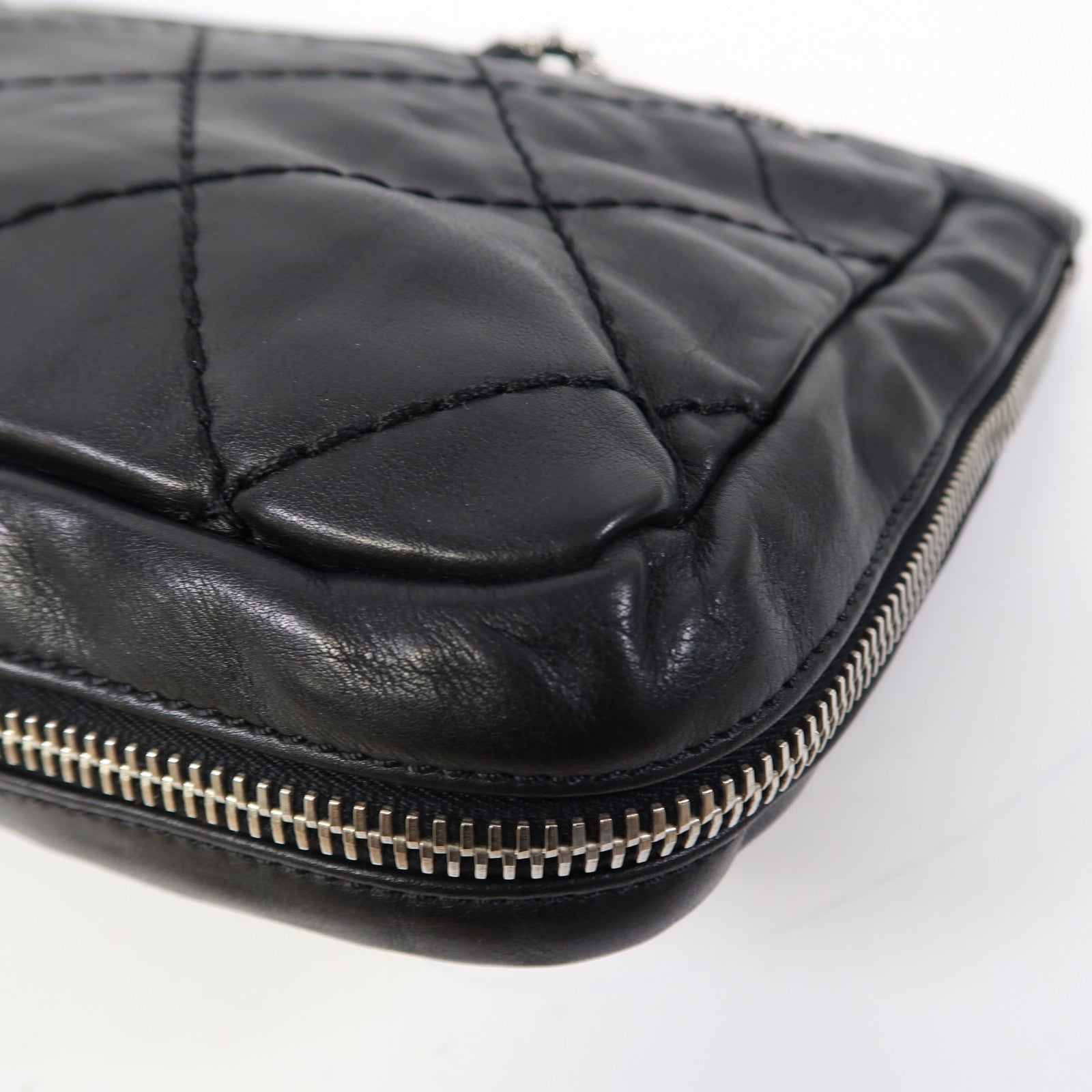 CHANEL 牛皮皮革Shoulder Bag銀扣肩背袋黑色