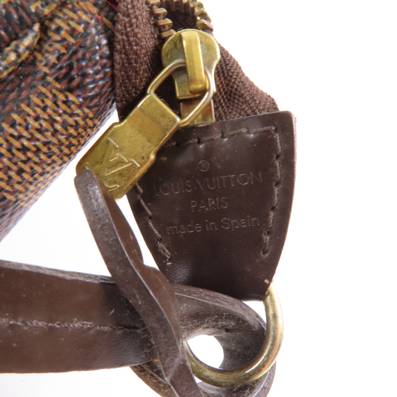 LOUIS VUITTON Damier Pochette Accessoires金扣手挽袋