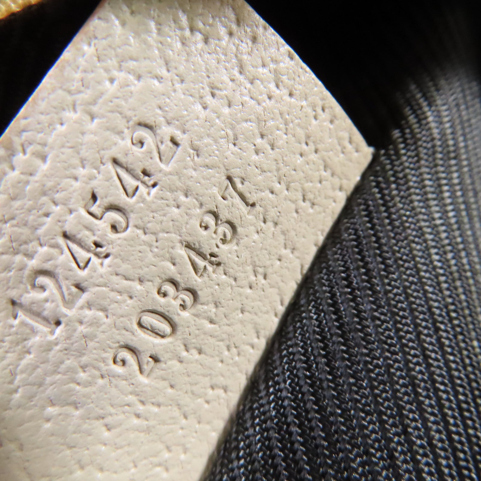 GUCCI GG帆布Hand Bag金扣手挽袋啡色