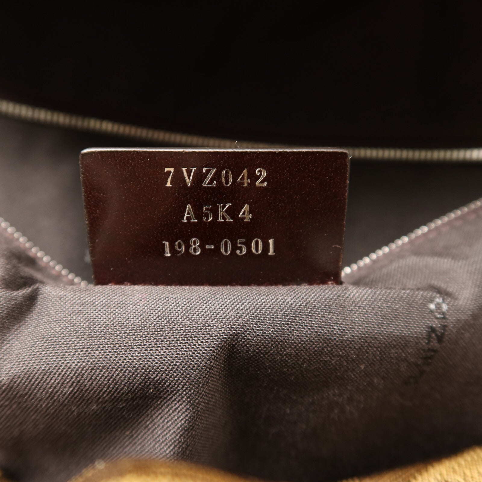 FENDI 塗層帆布Rucksack銀扣背包