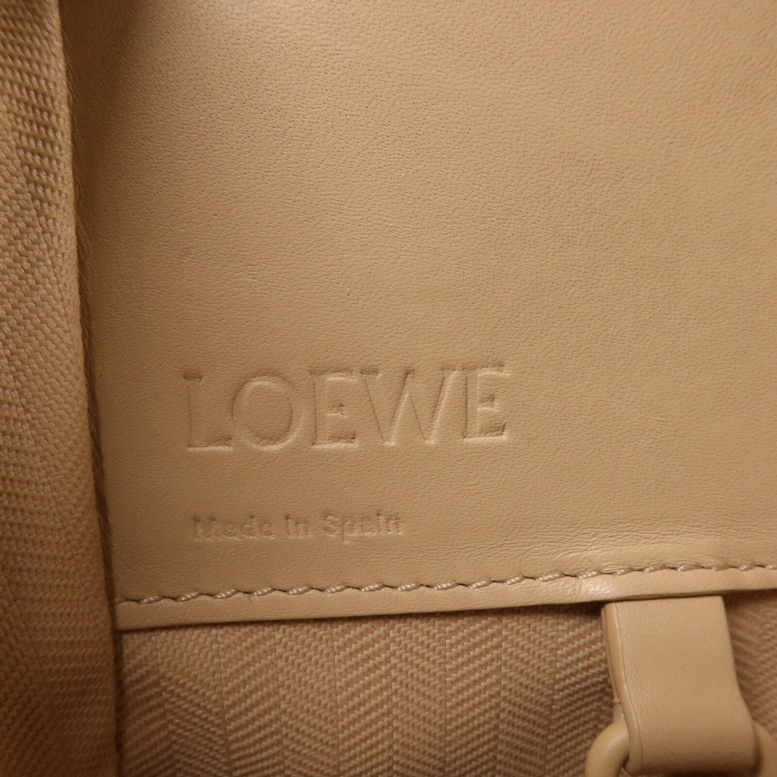 LOEWE 牛皮皮革Hammock Compact手挽肩背兩用袋