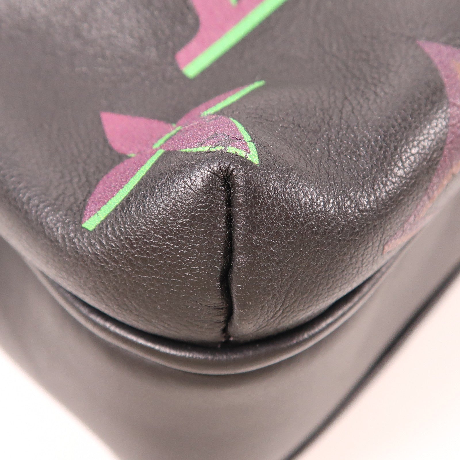 LOUIS VUITTON 牛皮皮革Comet Messenger PM肩背袋