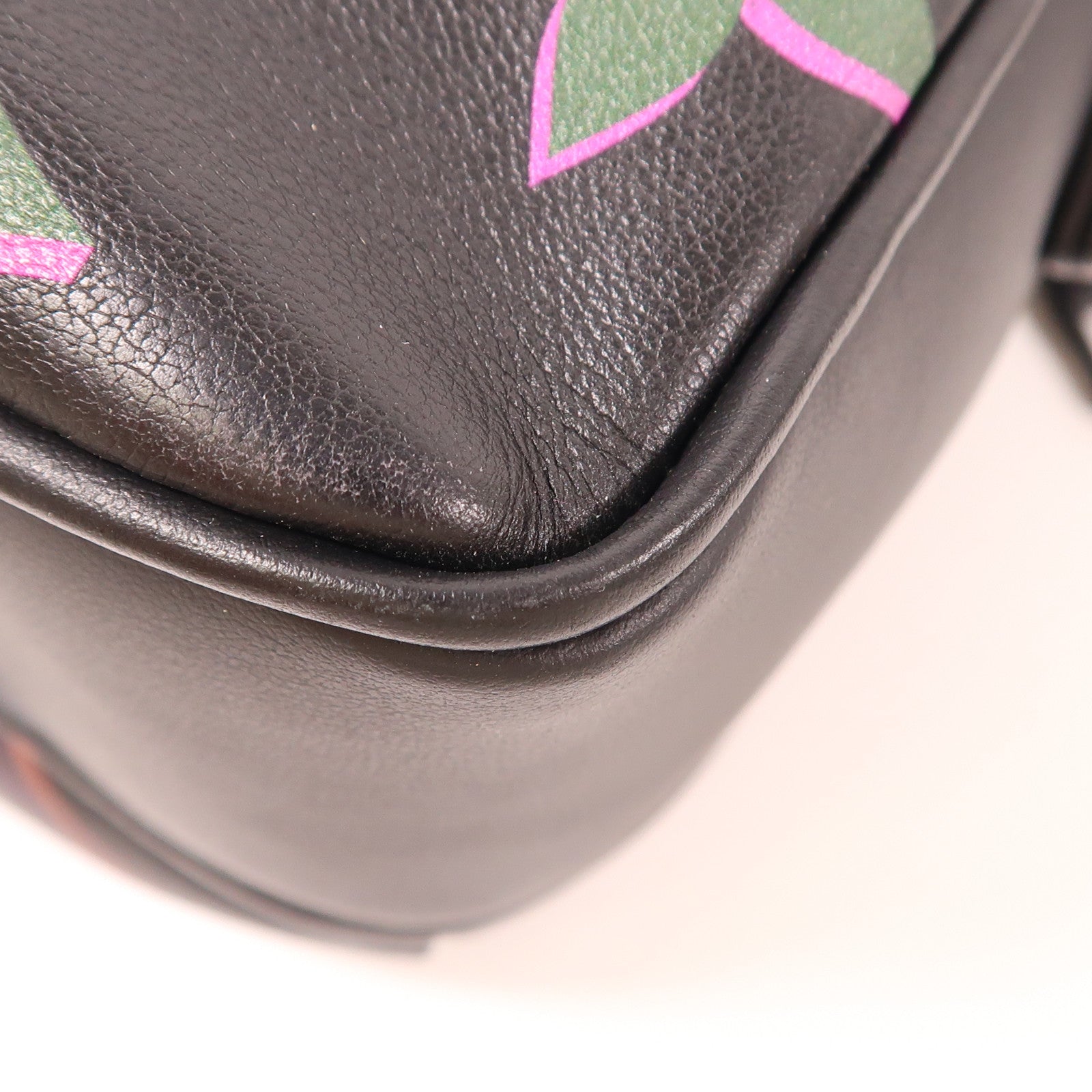 LOUIS VUITTON 牛皮皮革Comet Messenger PM肩背袋