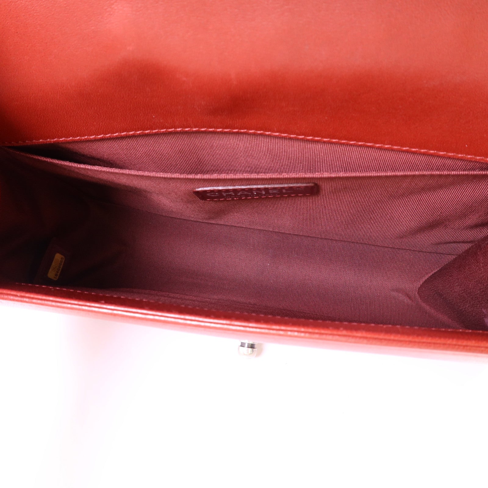 CHANEL 羊皮皮革Boy 25銀扣鏈帶肩背袋