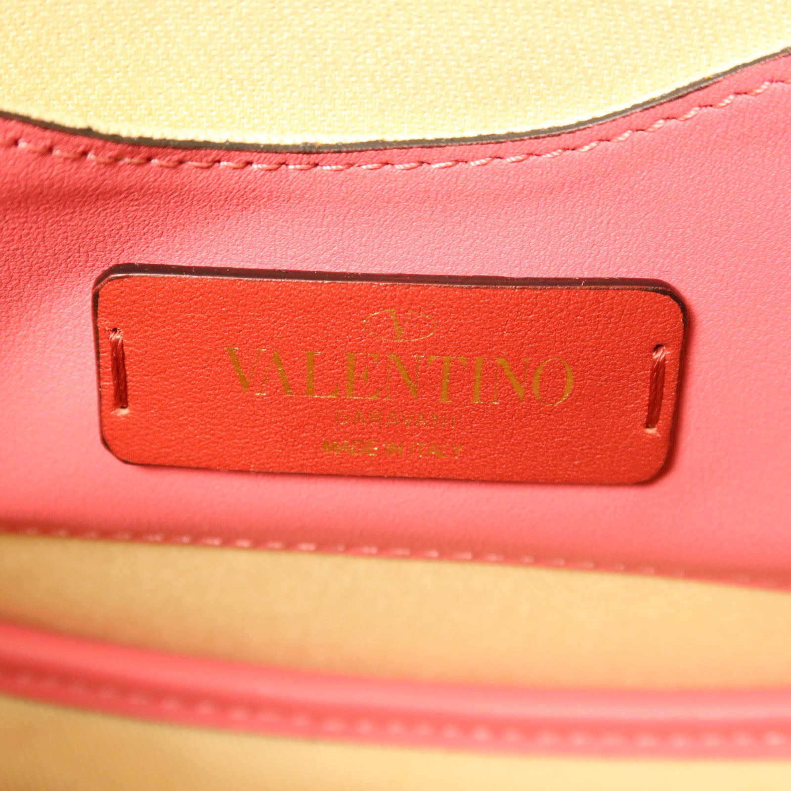 Valentino 牛皮皮革Hand Bag金扣手挽袋
