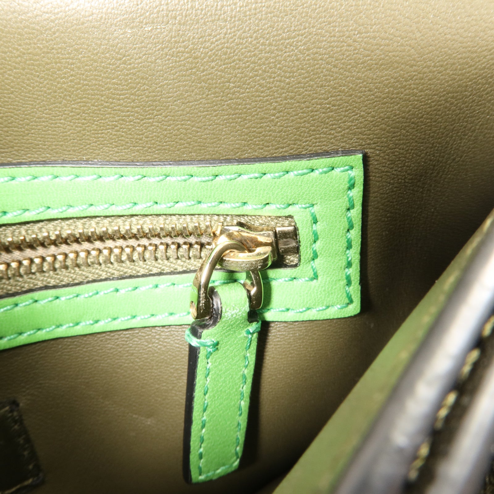 Valentino 帆布/牛皮皮革Camouflage Rockstud Wristlet Clutch手拿包