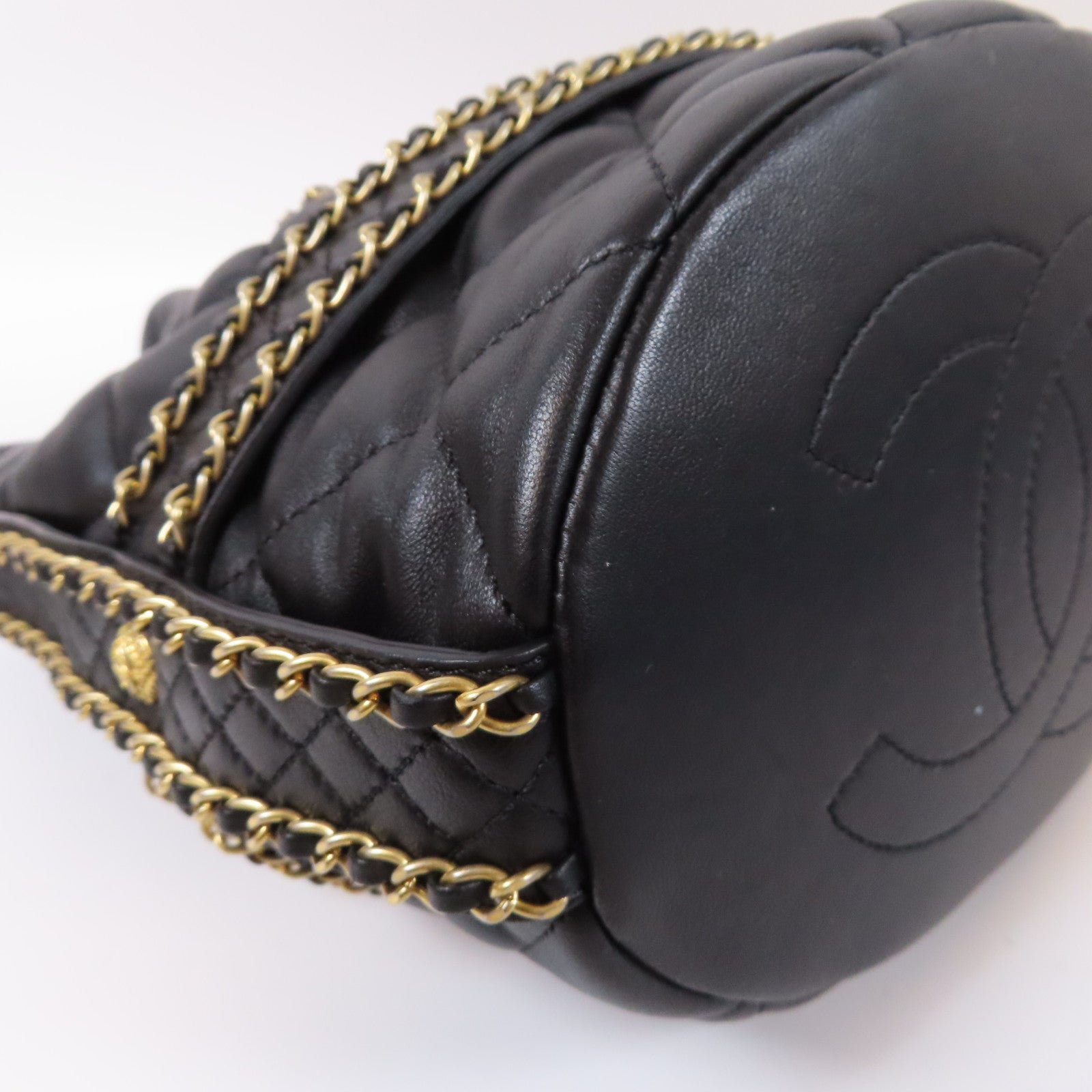 CHANEL 【激減優惠】菱格羊皮皮革Chain Shoulder Bucket金扣鏈帶肩背袋黑色