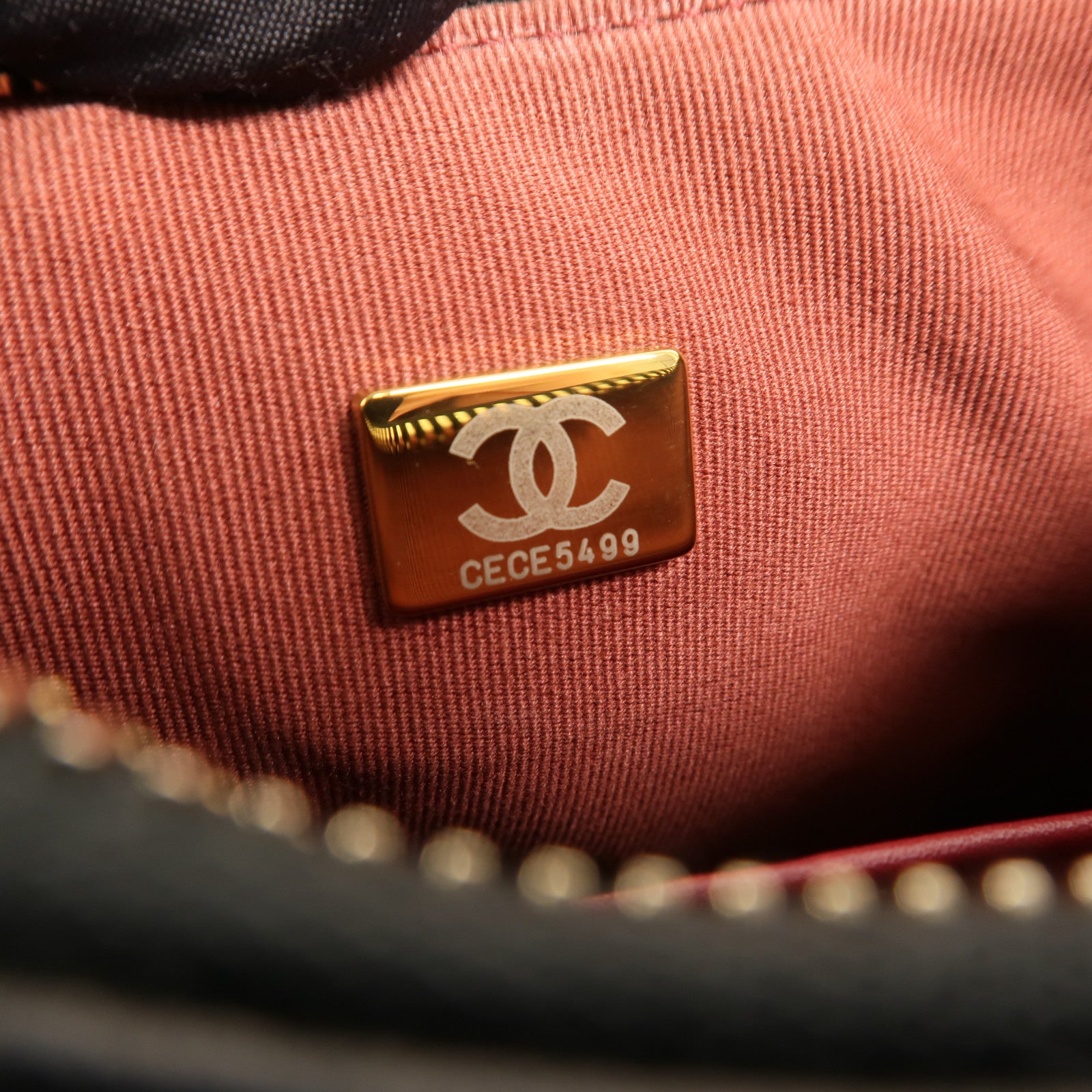 CHANEL 羊皮皮革Hobo鏈帶肩背袋
