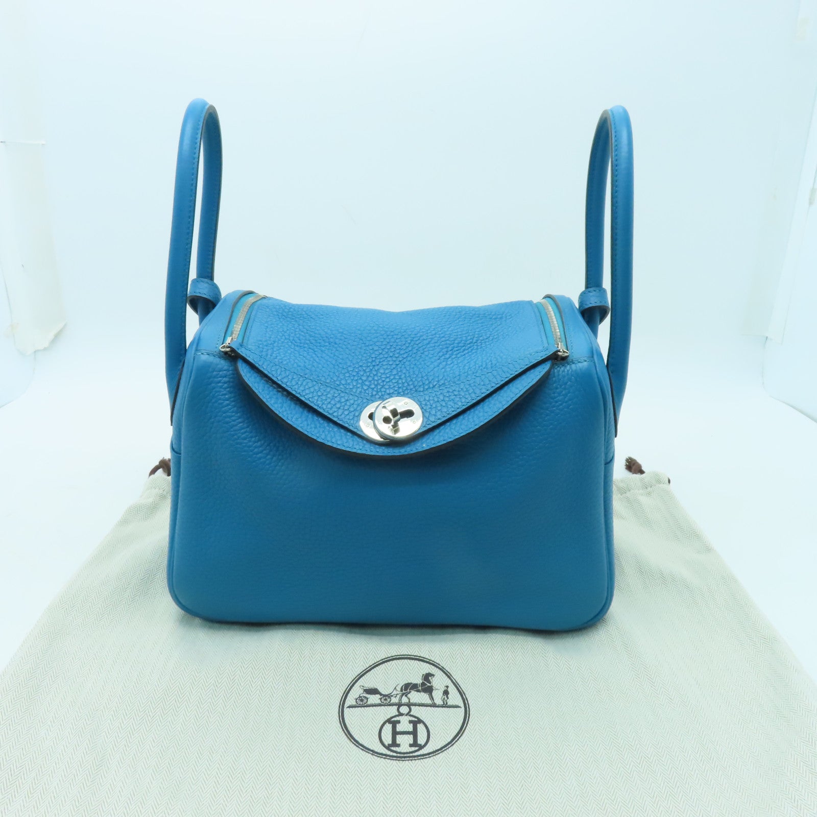 HERMES 【清倉大減價】Clemence皮革Lindy 26銀扣手挽肩背兩用袋Turquoise綠松石色