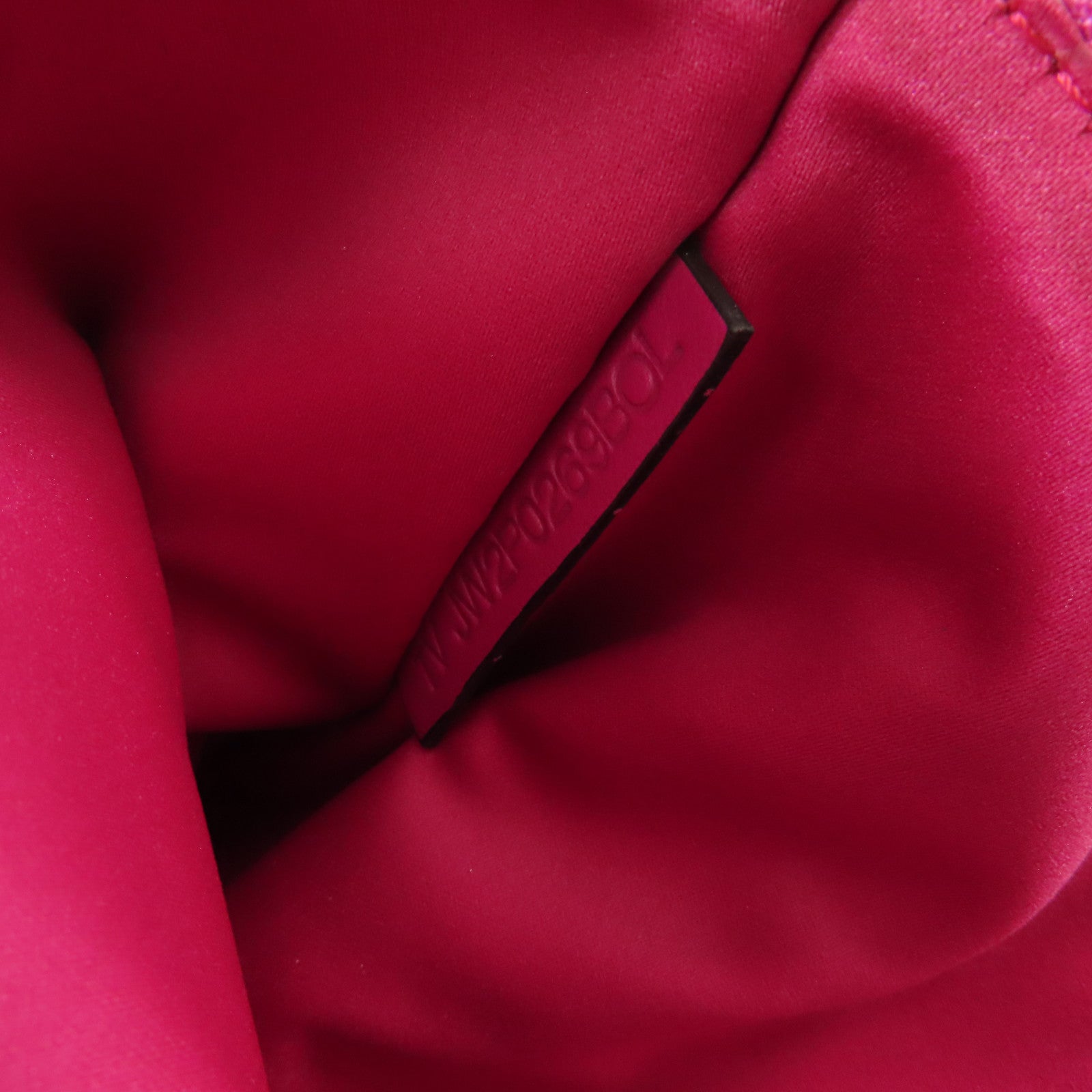 Valentino 【激減優惠】牛皮皮革Hand Bag金扣手拿包