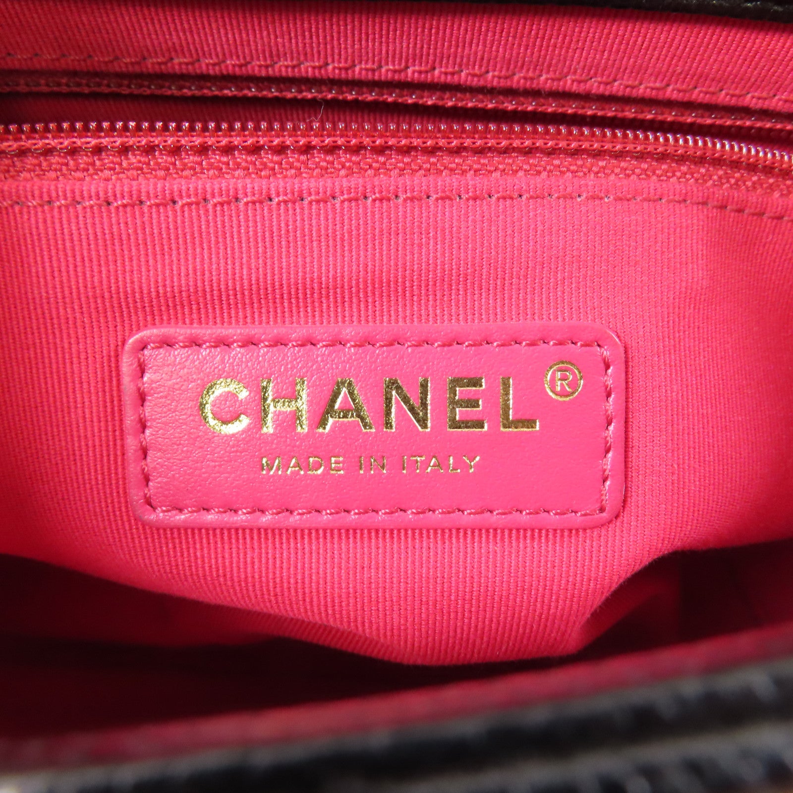 CHANEL 牛皮皮革Chain Shoulder金扣鏈帶肩背袋